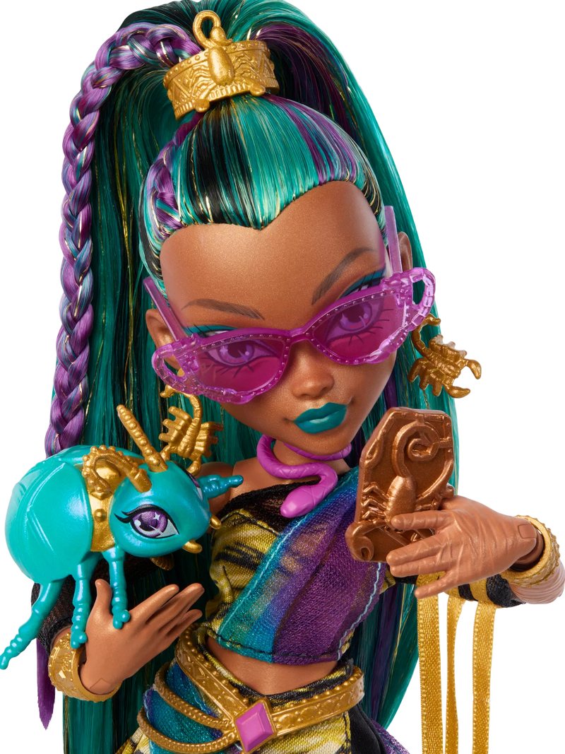 Monster High Nefera De Nile fashion doll, UK version