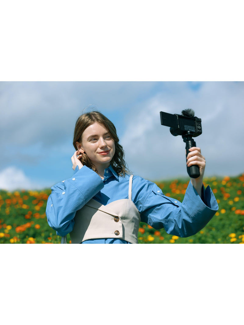 Canon PowerShot V1 camera with tripod grip and 128GB card - British product