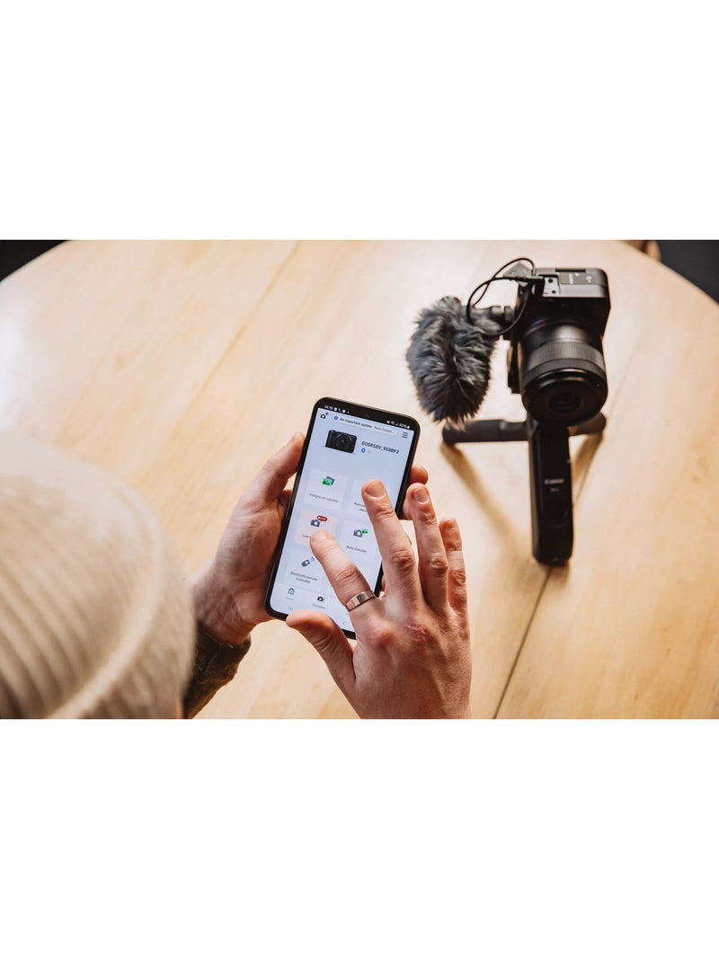 Canon EOS R50 V creator kit mirrorless camera, UK version