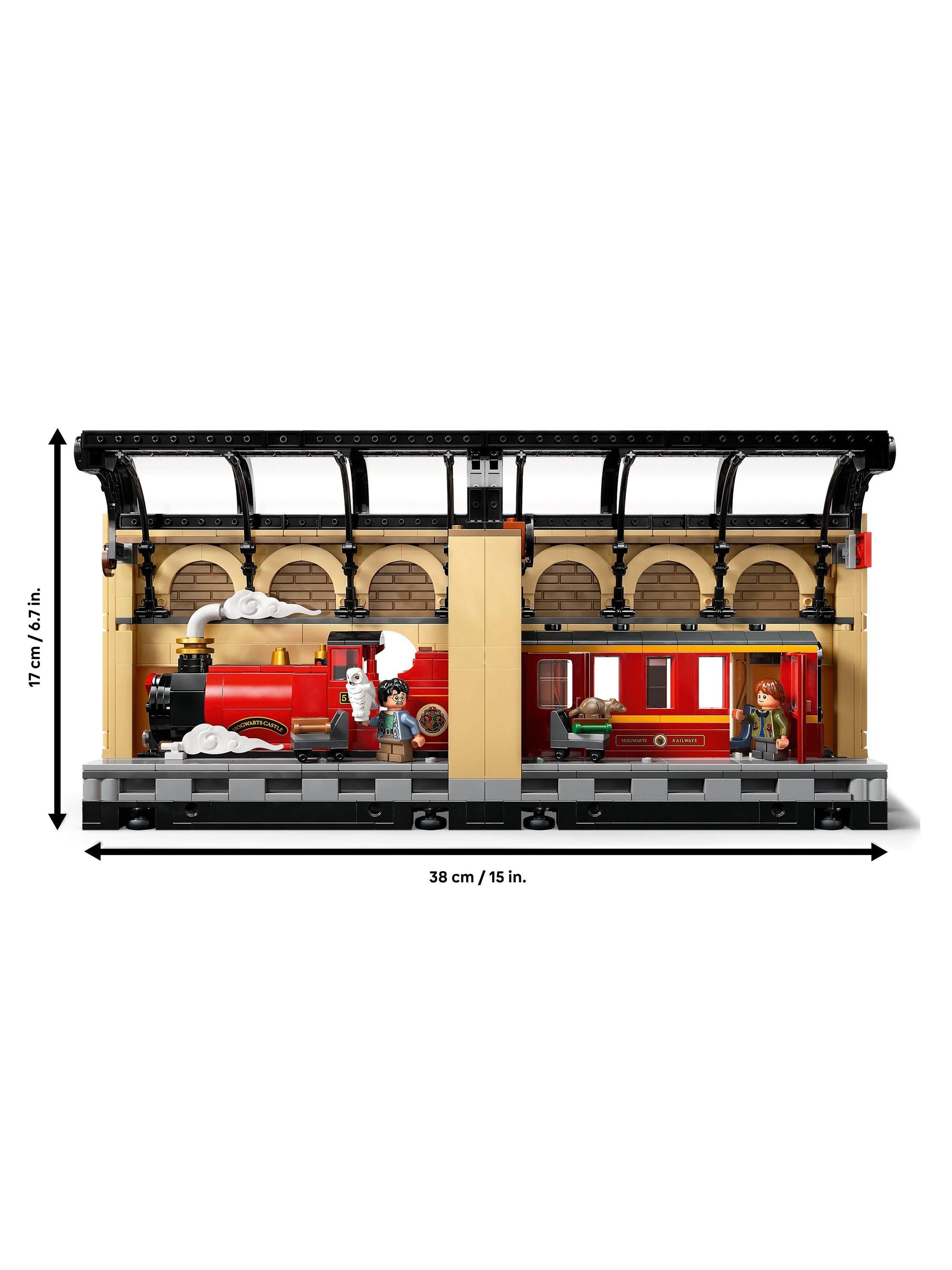 LEGO Harry Potter Hogwarts Express Book Nook building set, UK version