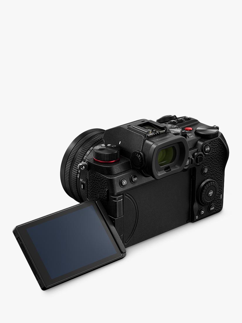Panasonic Lumix S5D compact system camera with 18-40mm lens (British brand)