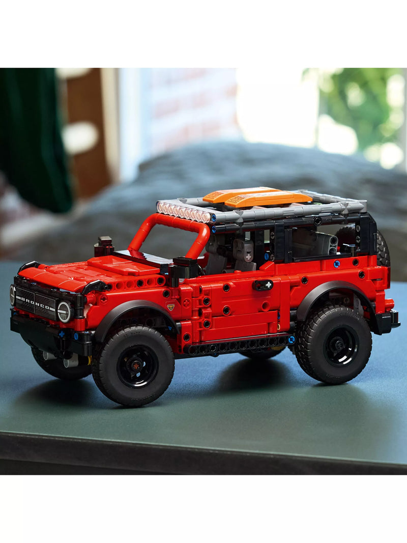 LEGO Technic Ford Bronco SUV Off Road Car building set toy, UK version