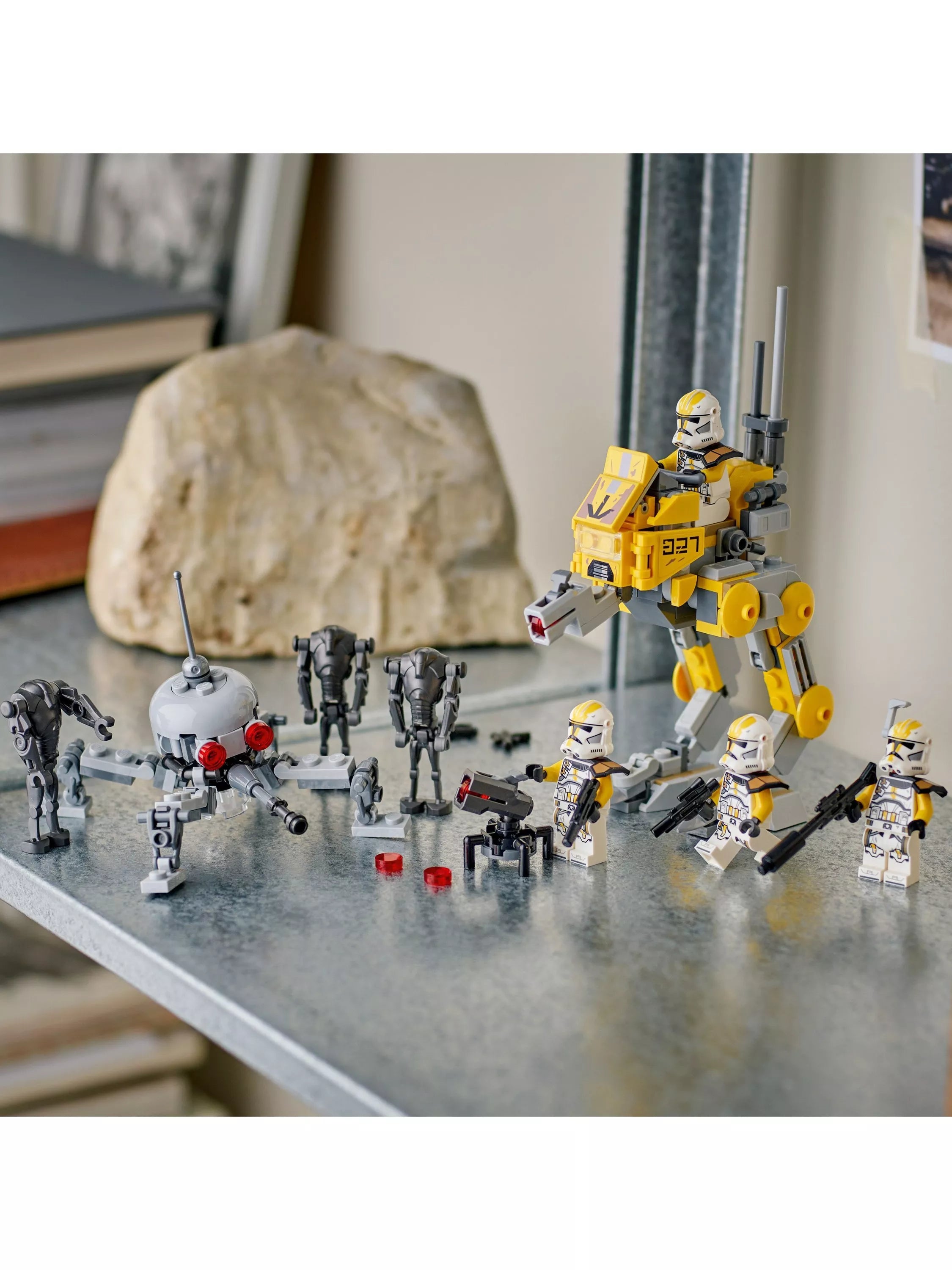 LEGO Star Wars 327th Star Corps Clone Troopers Battle Pack, UK version