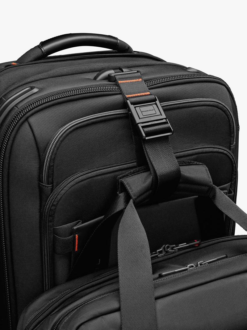 Briggs & Riley carry-on spinner suitcase 53cm, UK version