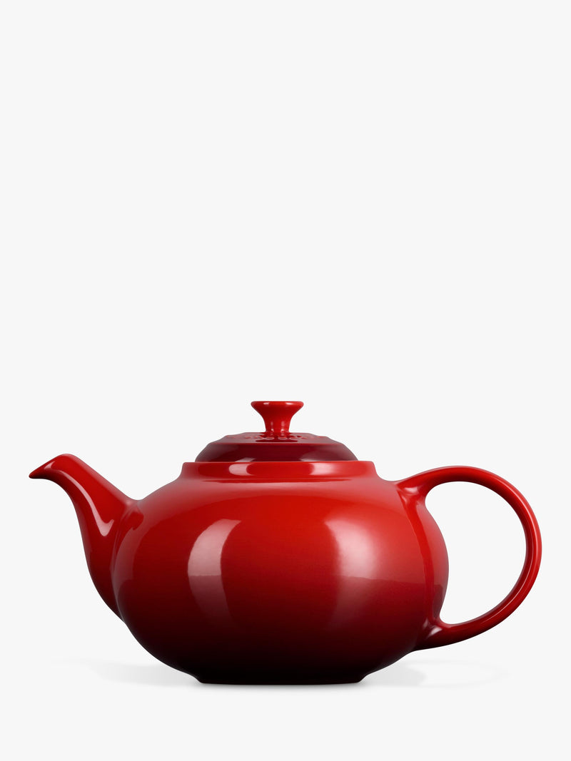 Le Creuset teapot Cerise 1.3L, imported from the UK