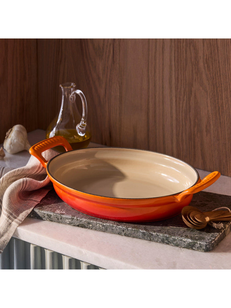 Le Creuset oval baker 28cm volcanic, imported from the UK