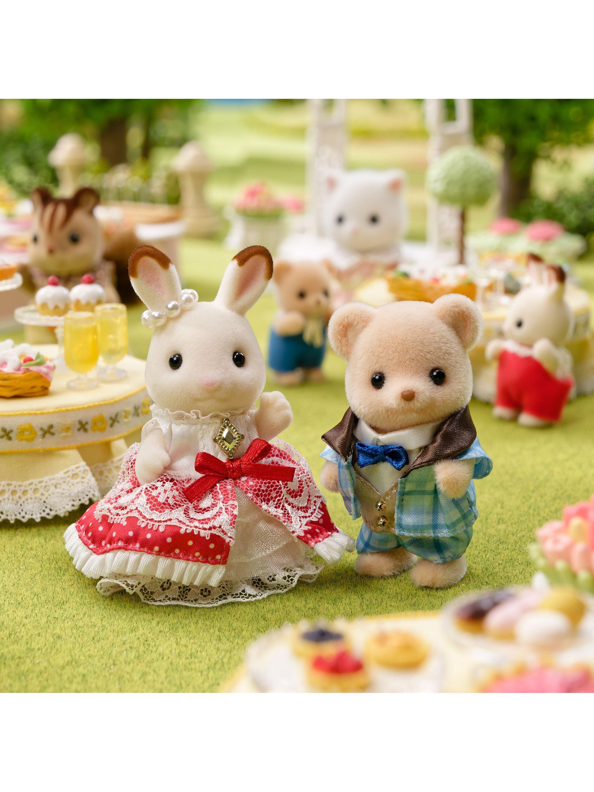 Sylvanian Families 40th anniversary Freya and Theo figure set (British brand)
