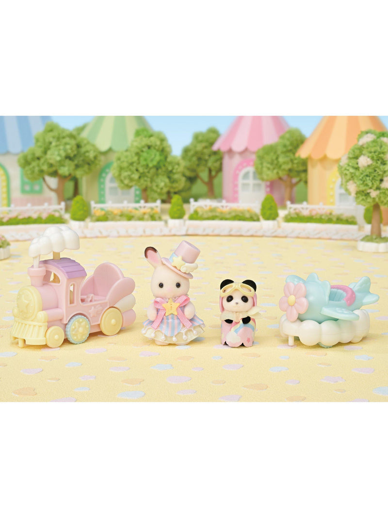 Sylvanian Families plane and train playset for baby figures (British brand)