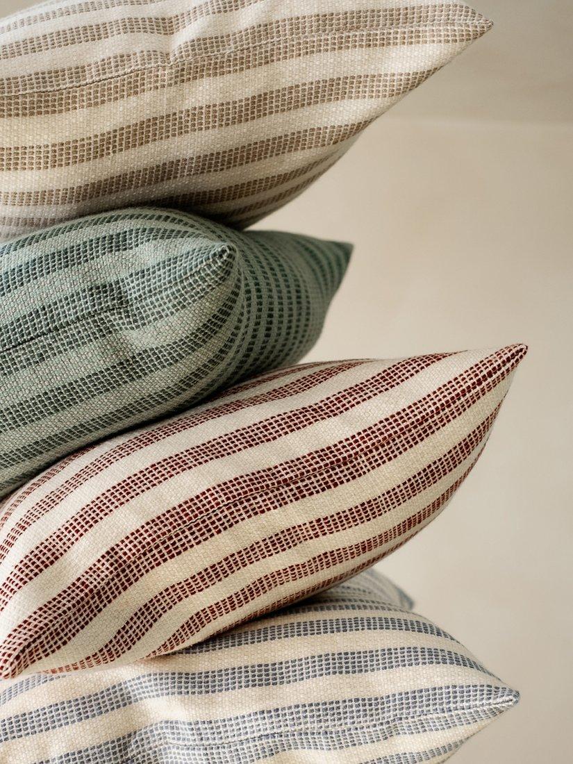 Piglet in Bed cushion cover stripe 50x50cm, UK version