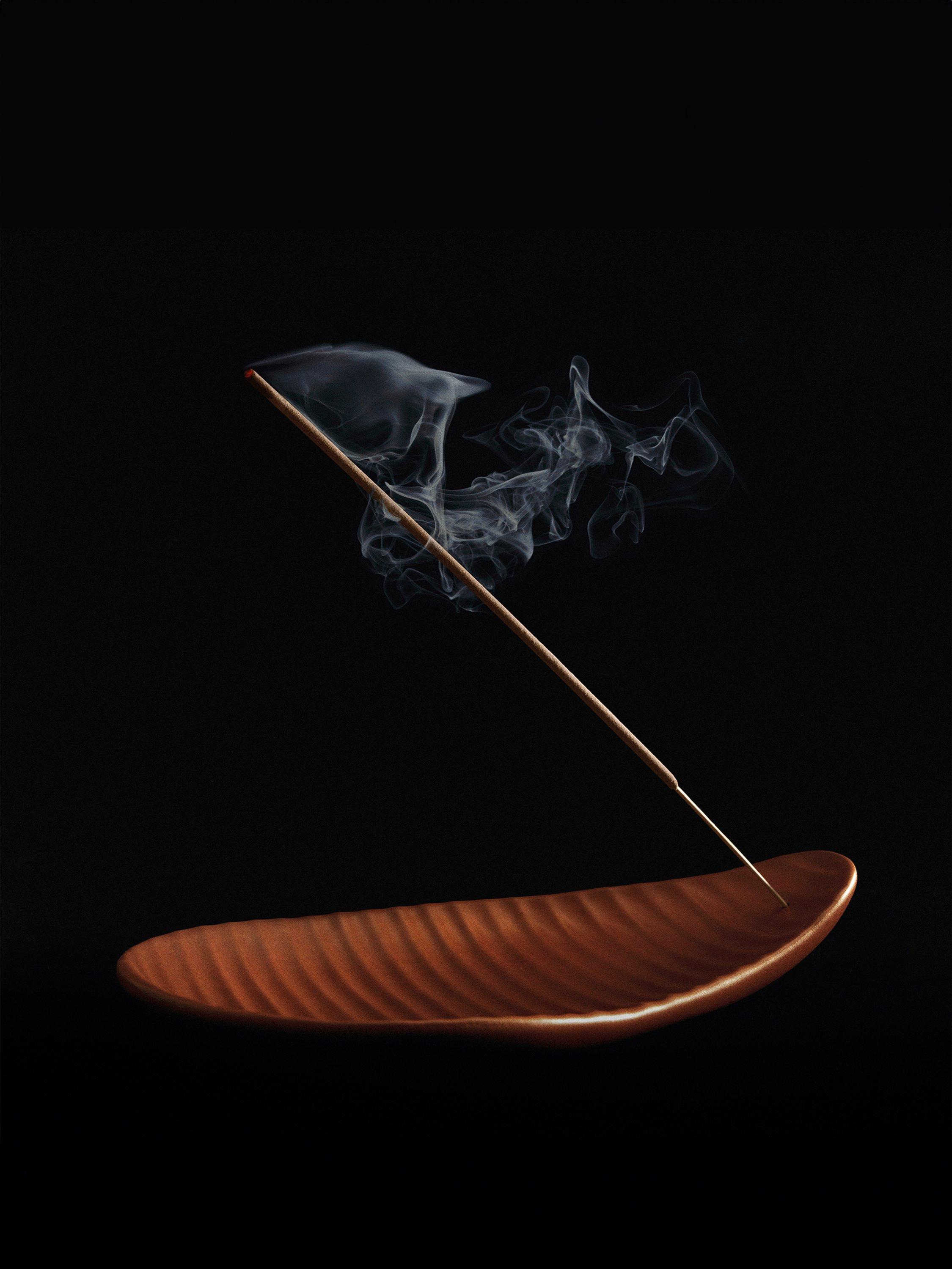 LOEWE tomato incense sticks set with holder (British brand)