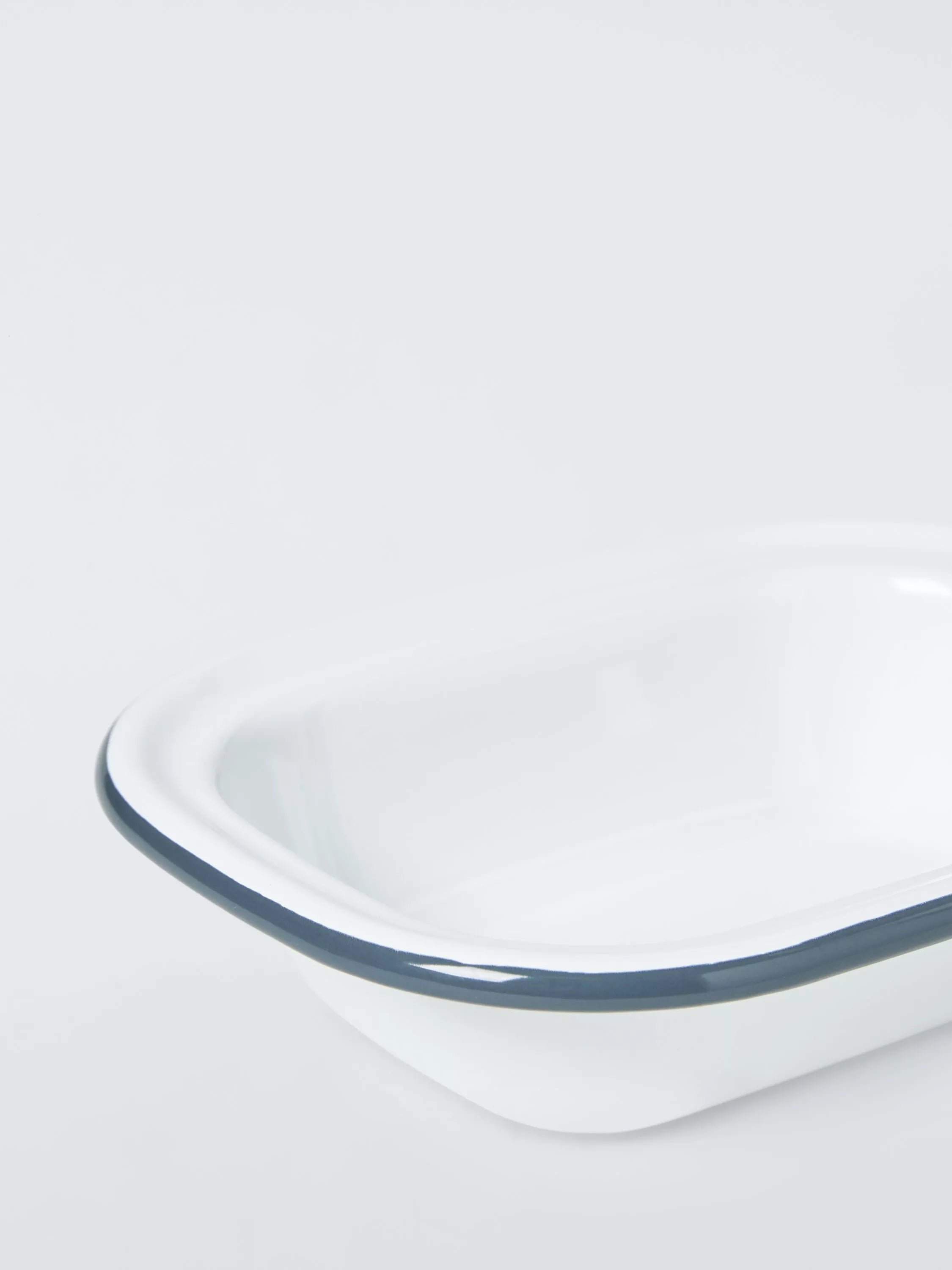 John Lewis enamel pie dish 18cm white blue, UK version