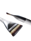 IT Cosmetics Foundation Brush Heavenly Luxe, imported from the UK