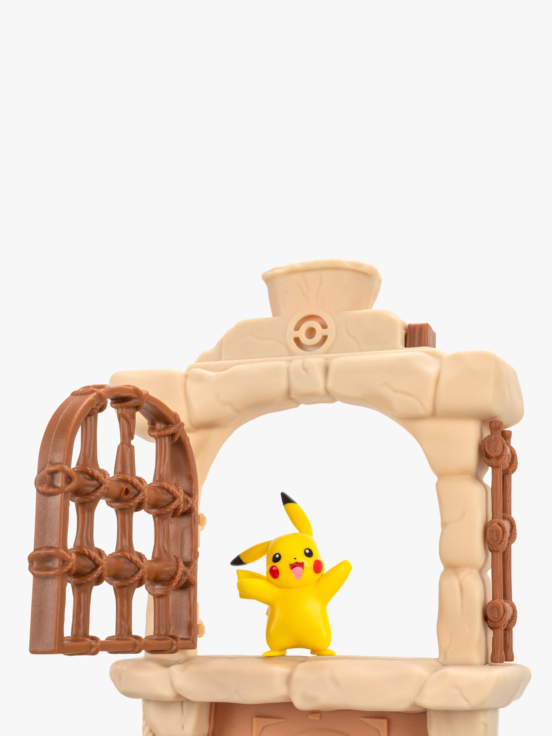 Pokémon carry case playset ruins duelscape Pikachu figure (British brand)