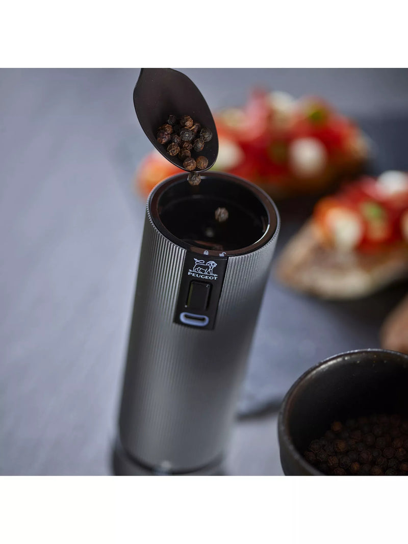 Peugeot electric salt and pepper mill duo 15cm (British brand)