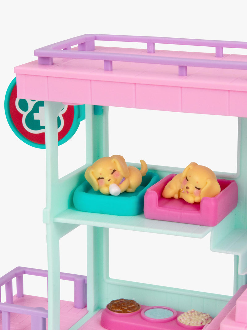 Little Live Pets Mama Surprise Baby Care Clinic playset, UK version