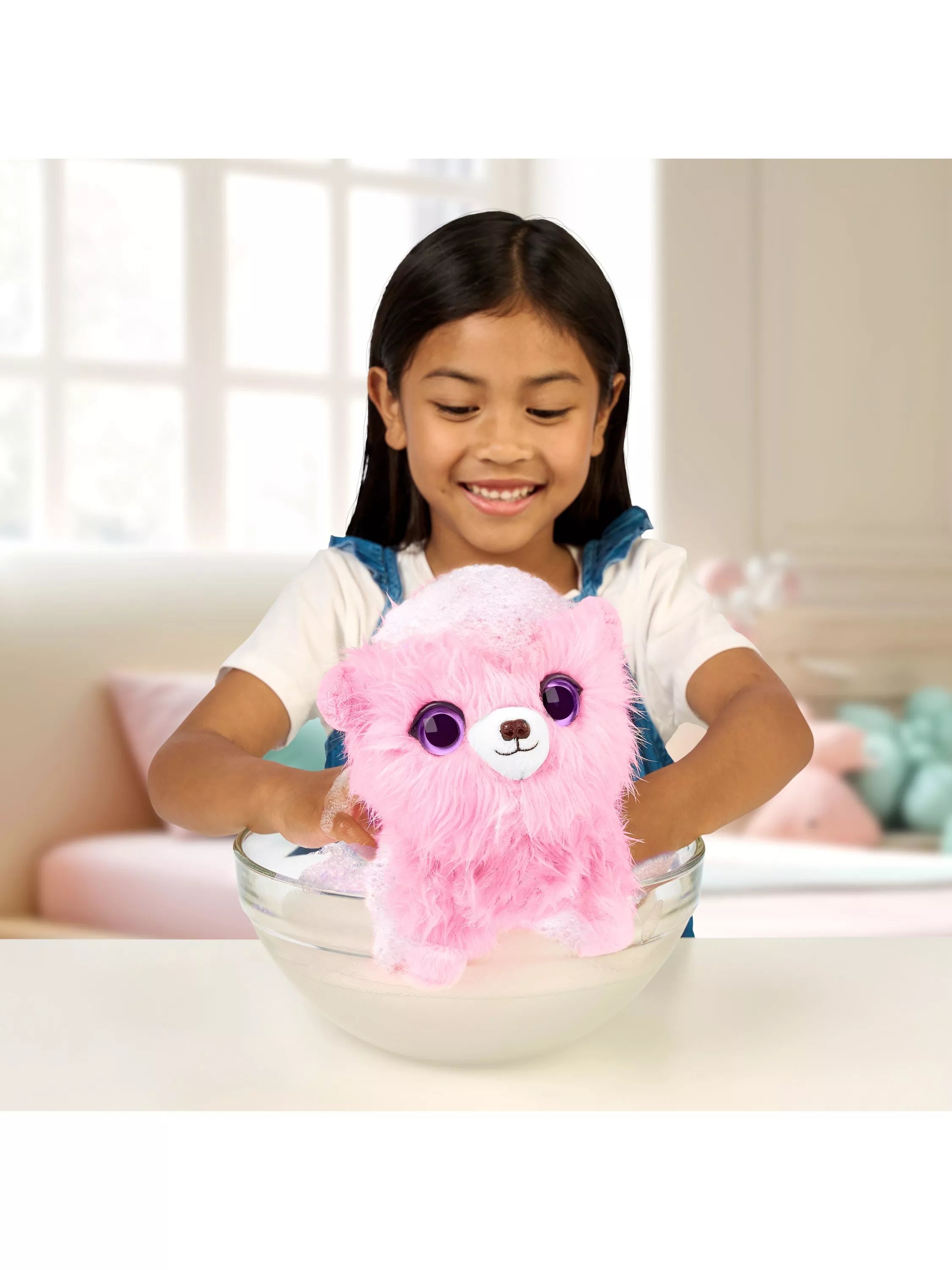Scruff-a-Luvs adopt a pet with carrier pink toy - British product