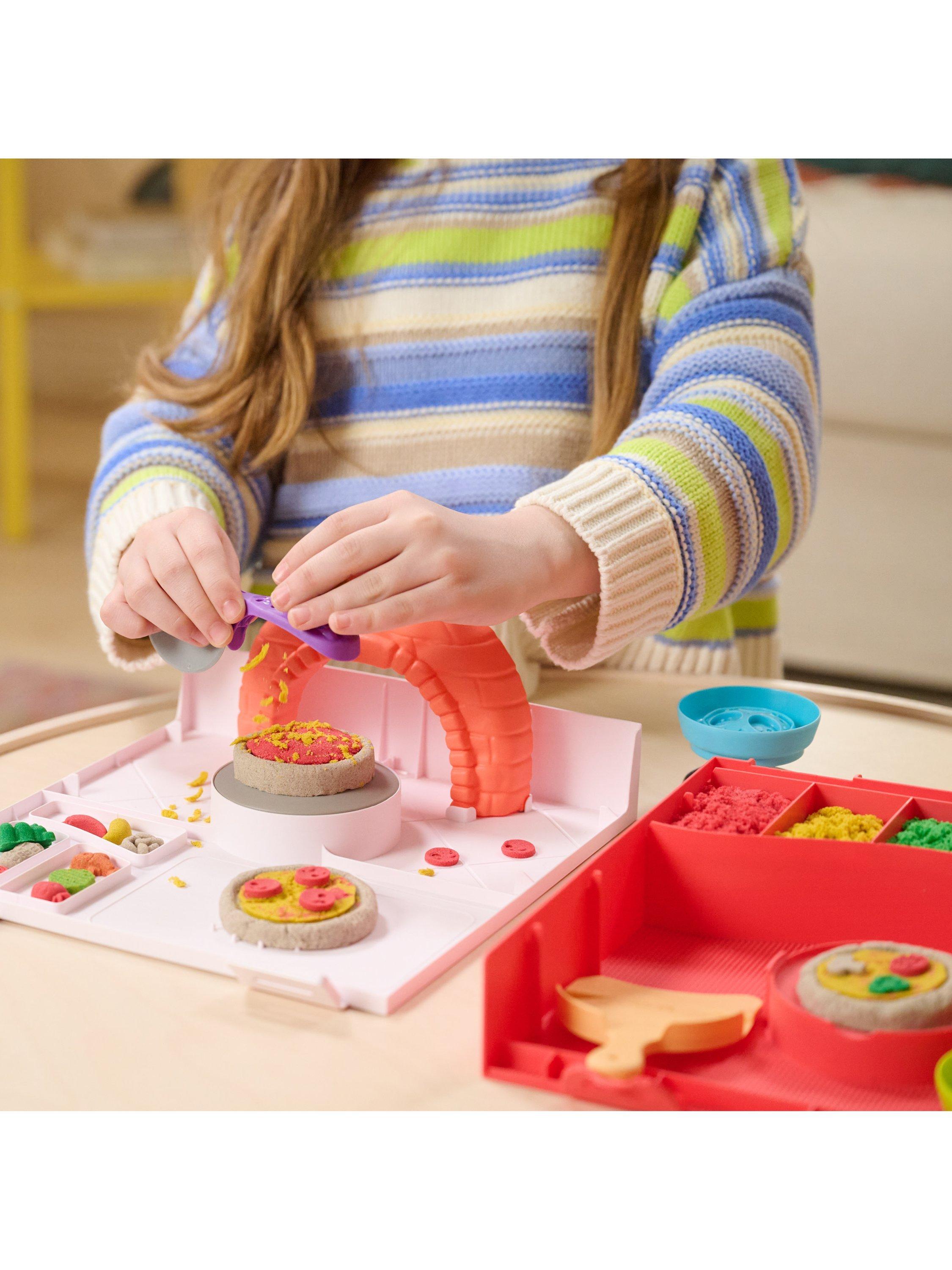 Kinetic Sand SquishPizza playset 452g, imported from the UK