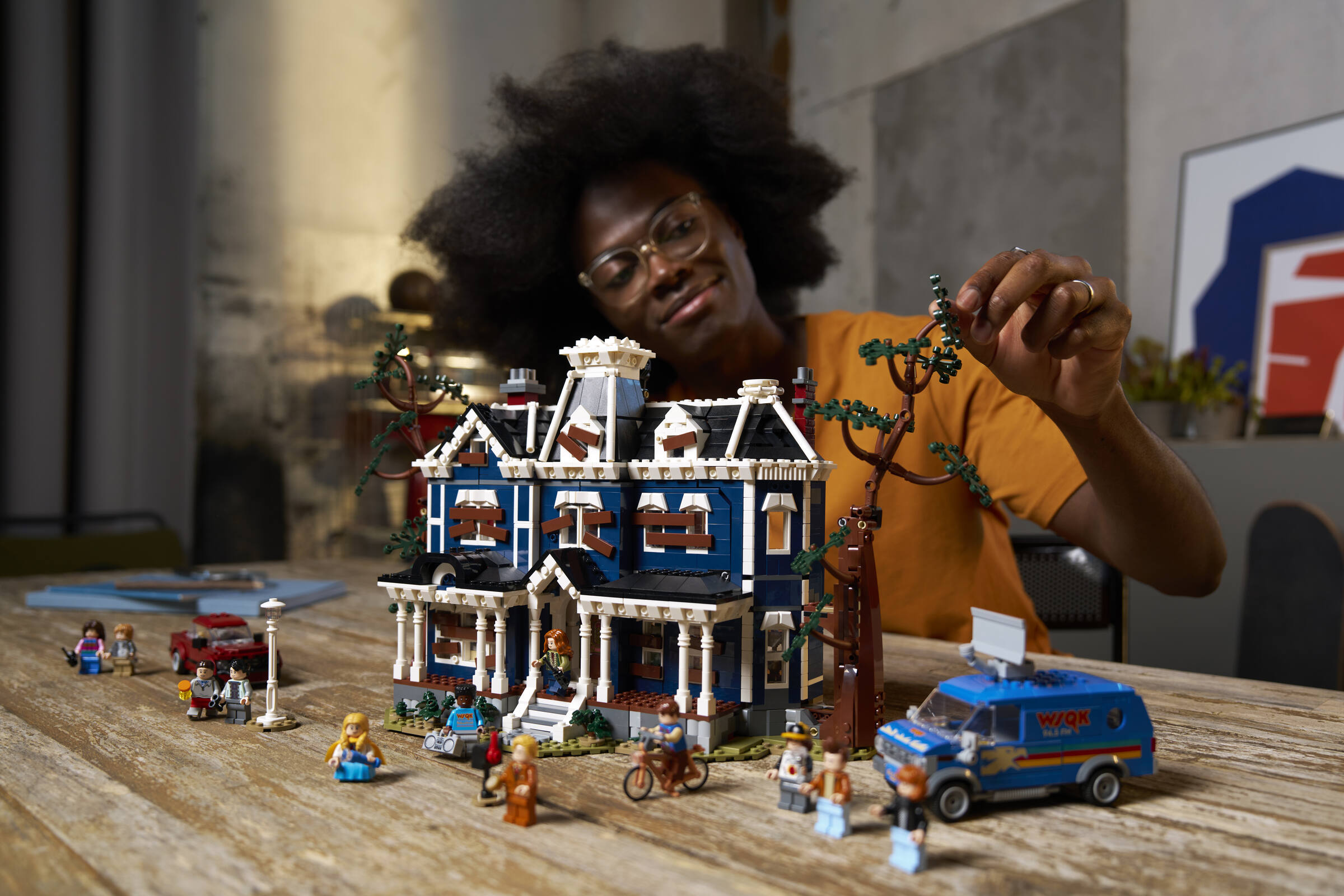 LEGO Creel House Stranger Things building set 2593 pieces (British brand)
