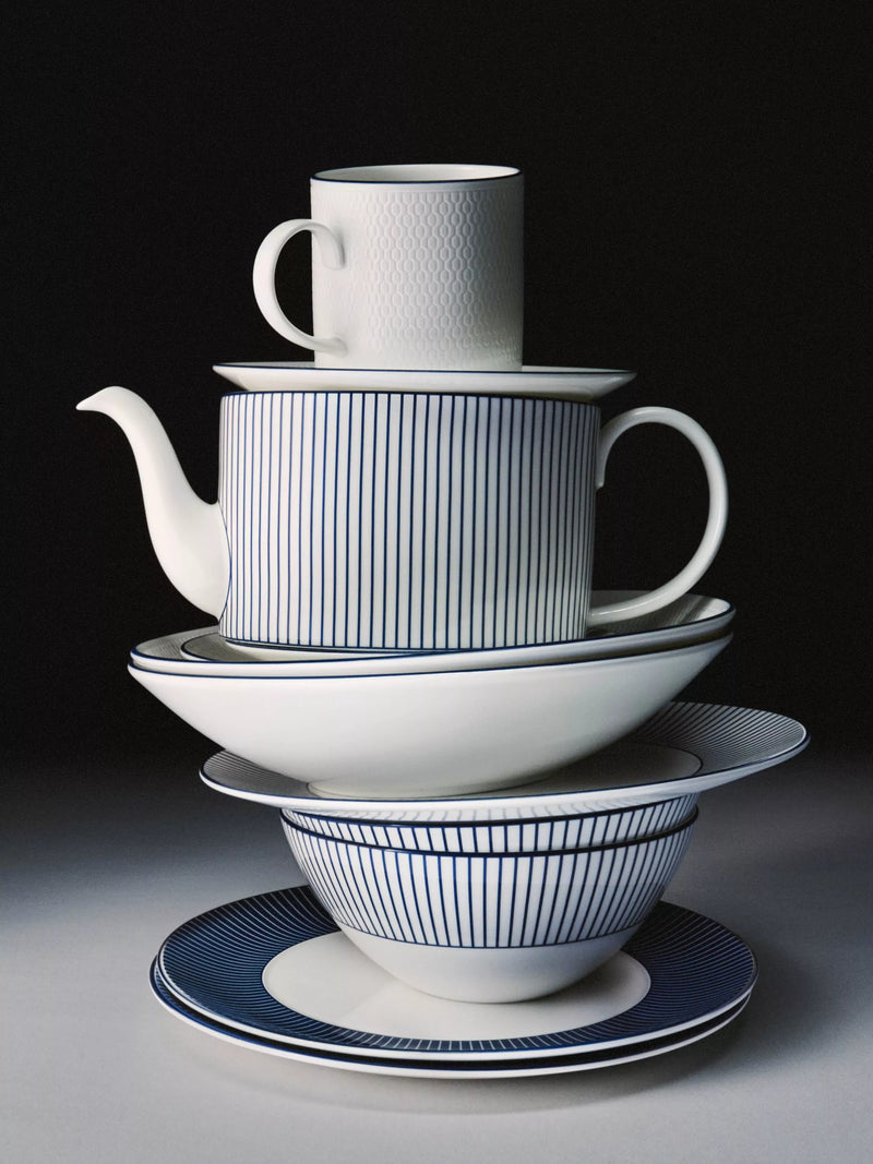 Wedgwood Gio Blue bone china dinner plate 28cm (British brand)