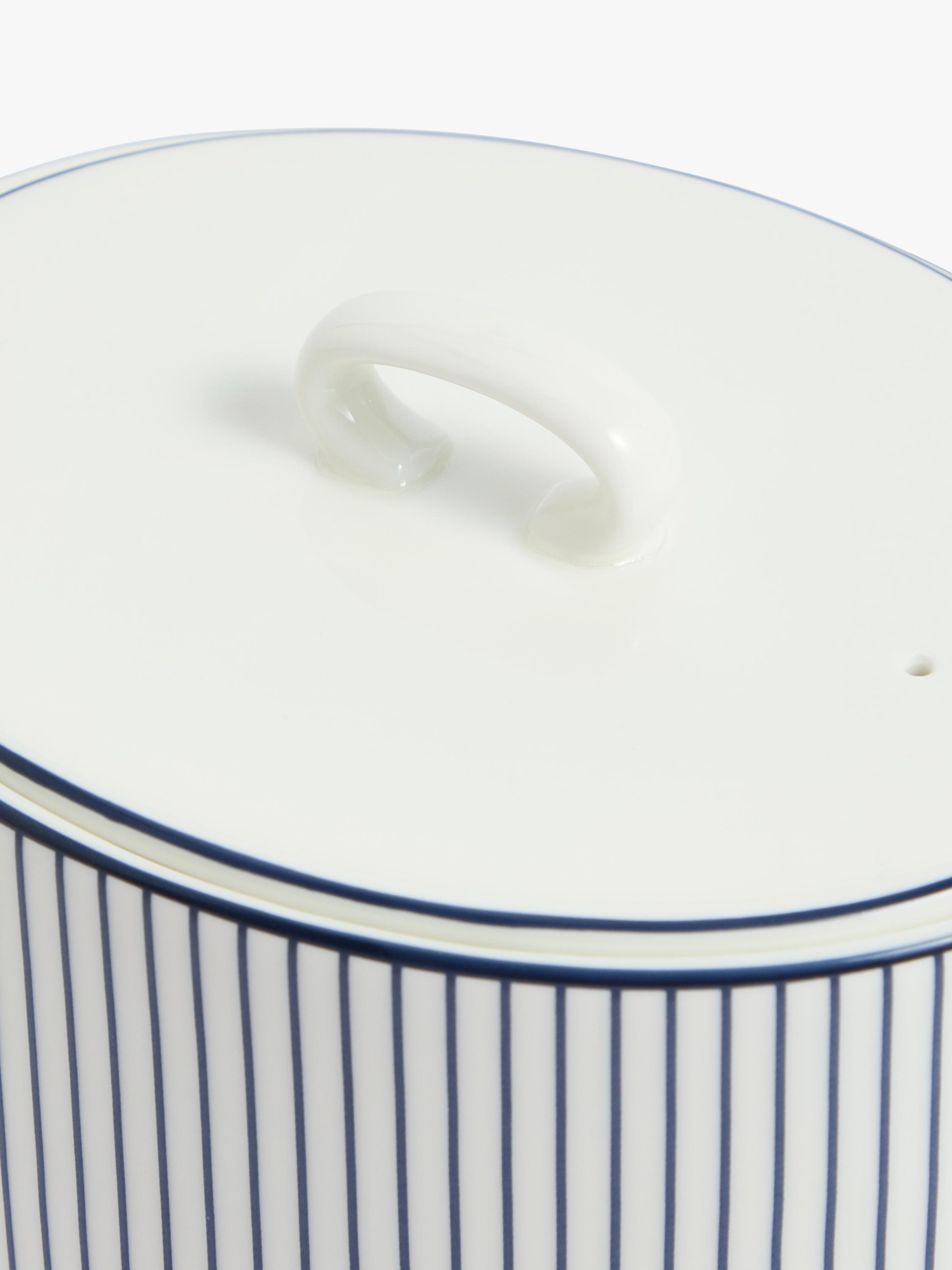 Wedgwood bone china teapot 940ml white blue pinstripe (British brand)