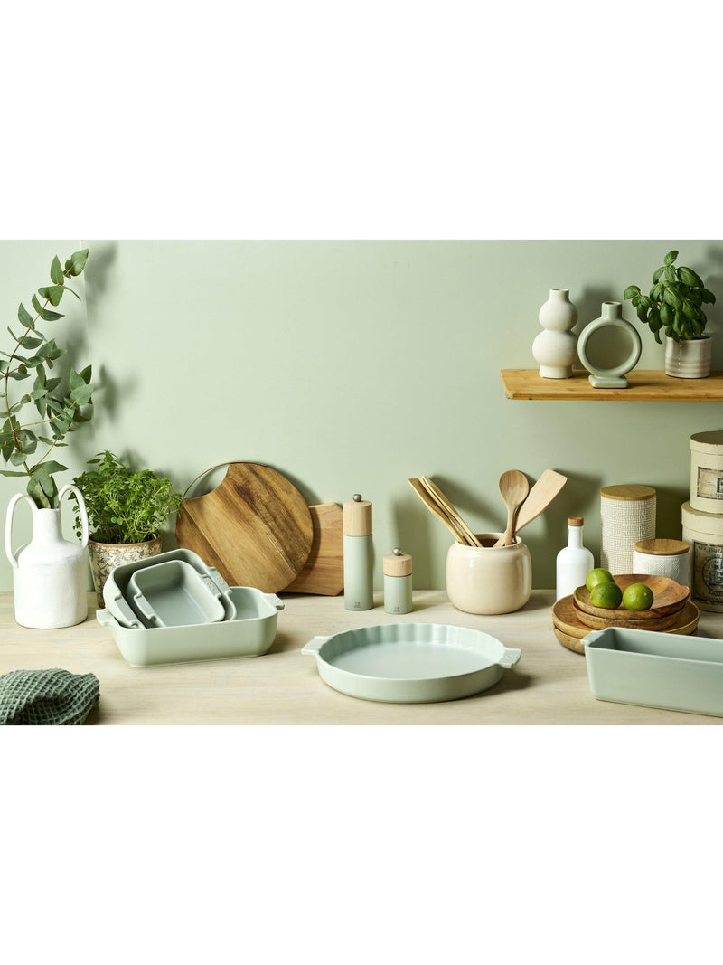 Peugeot fluted tart dish 30cm sage green, UK version