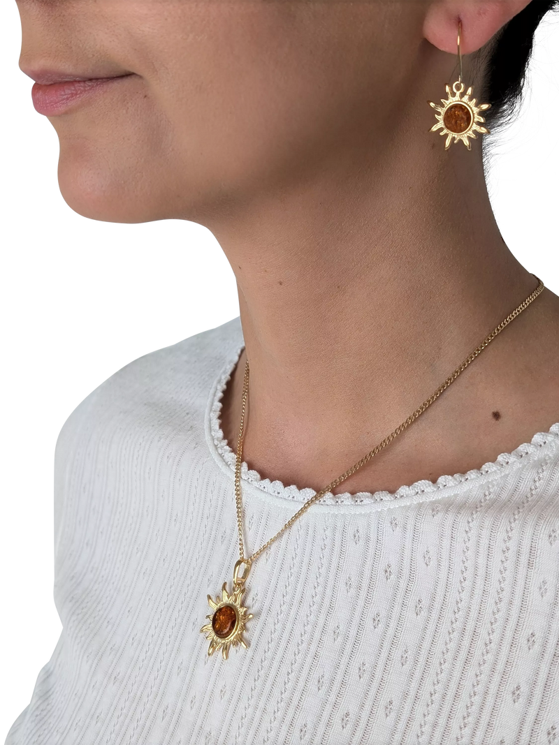 Be-Jewelled Baltic amber sunburst earrings gold cognac - British product