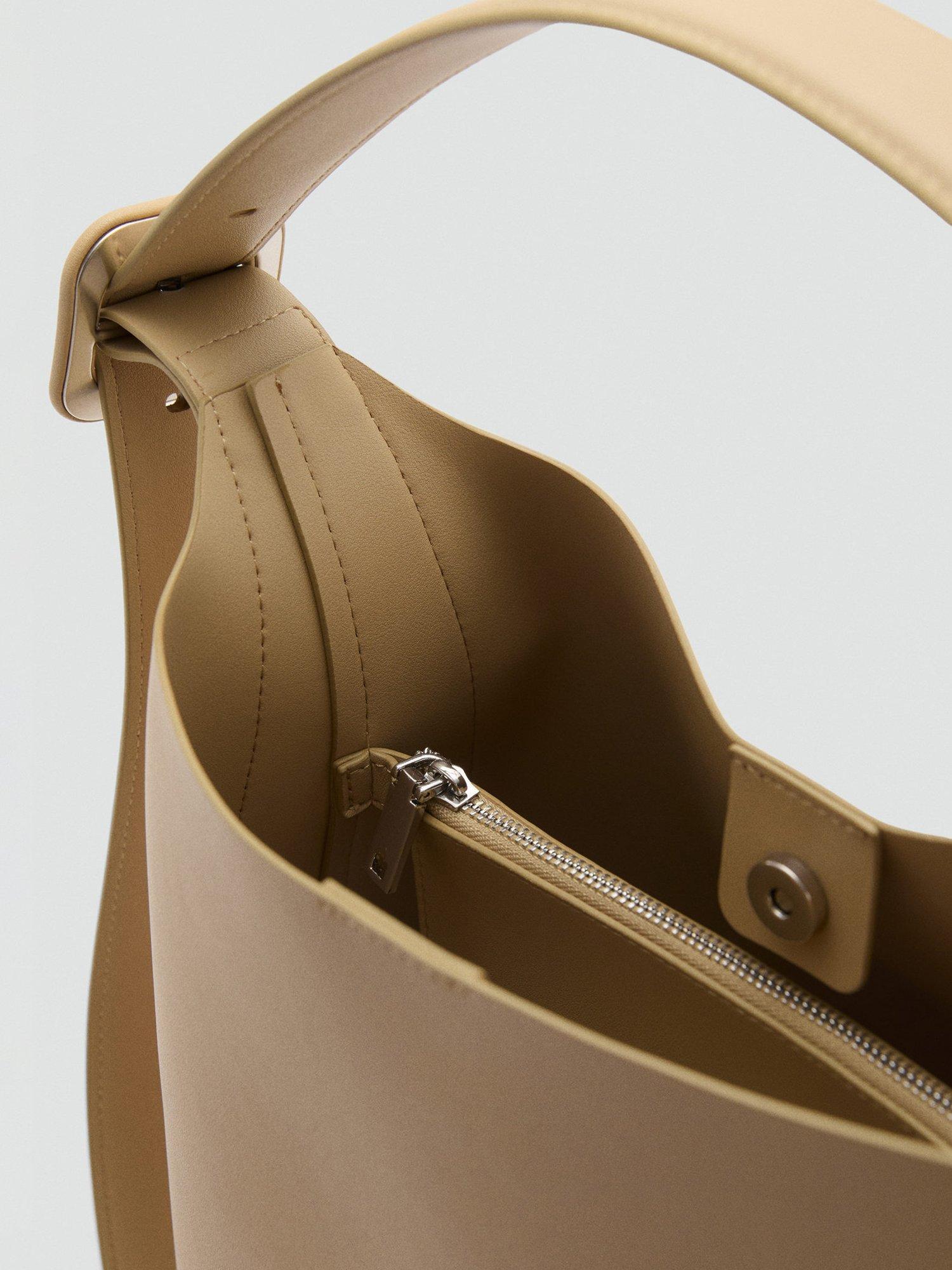 Mango Winnie bucket bag with magnetic closure, UK version