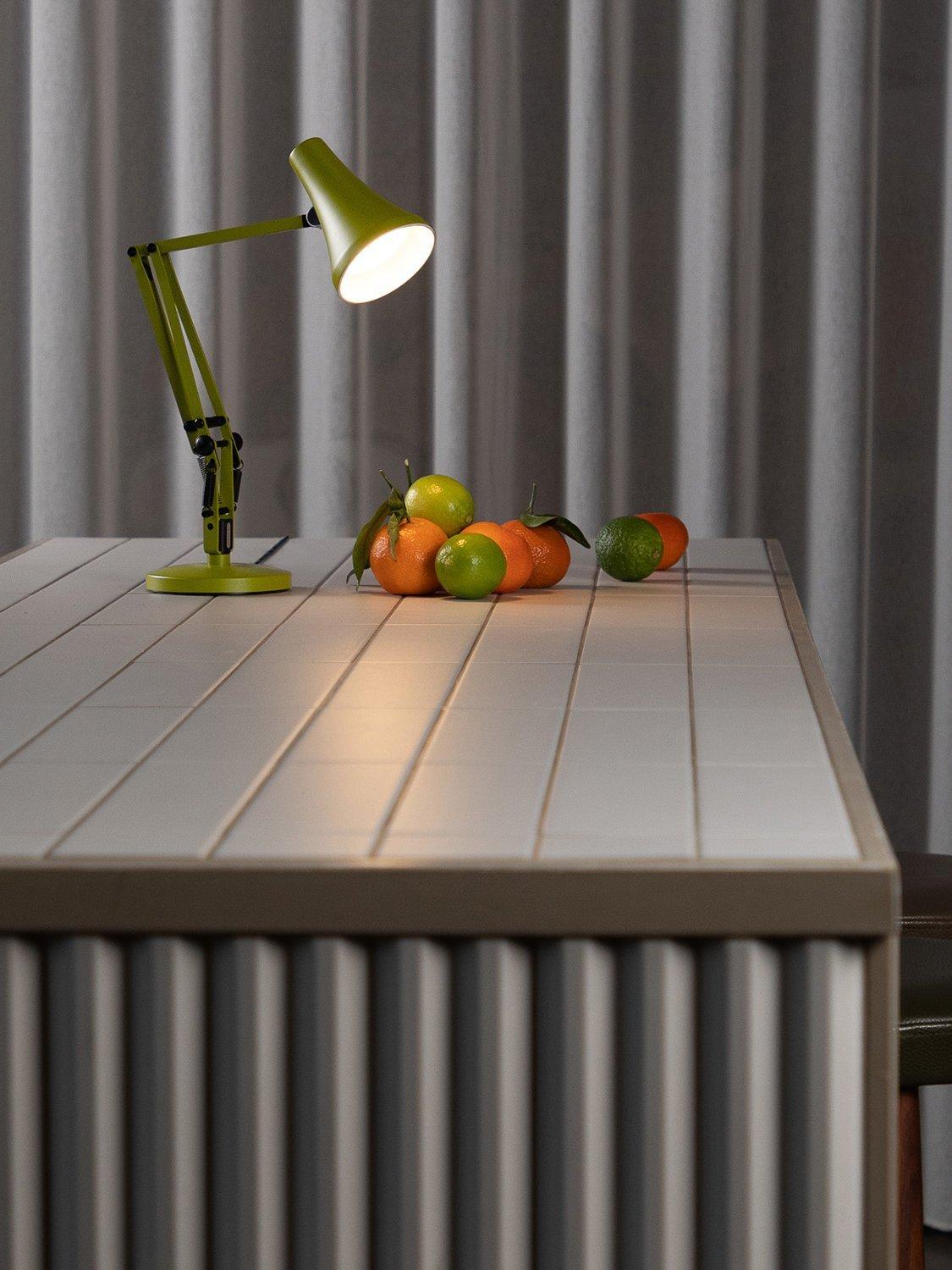 Anglepoise 90 Mini Mini LED desk lamp, UK version