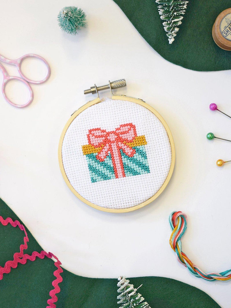 The Make Arcade mini cross stitch kit 8cm, UK version