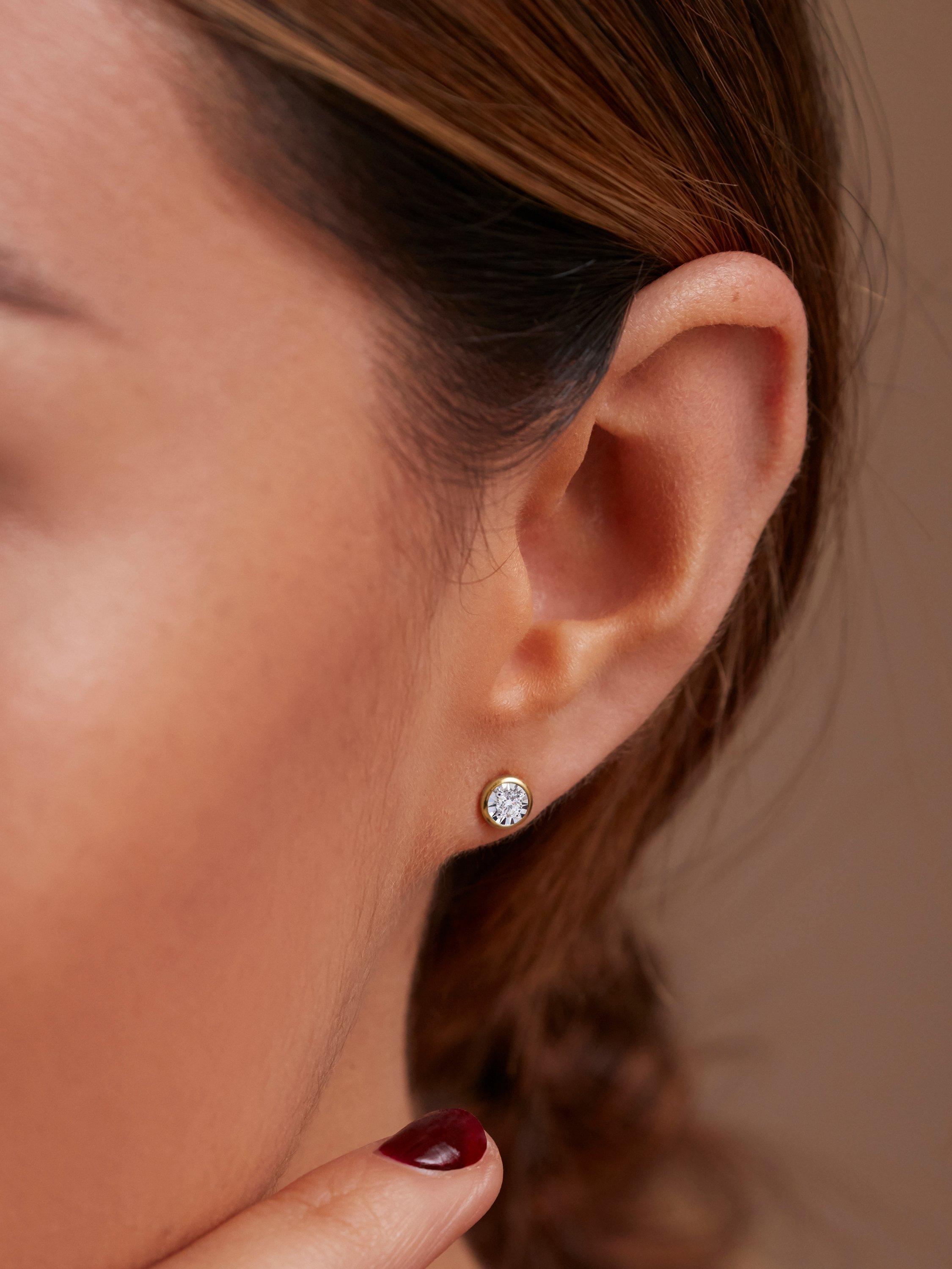 Monica Vinader round cut solitaire stud earrings gold vermeil, imported from the UK