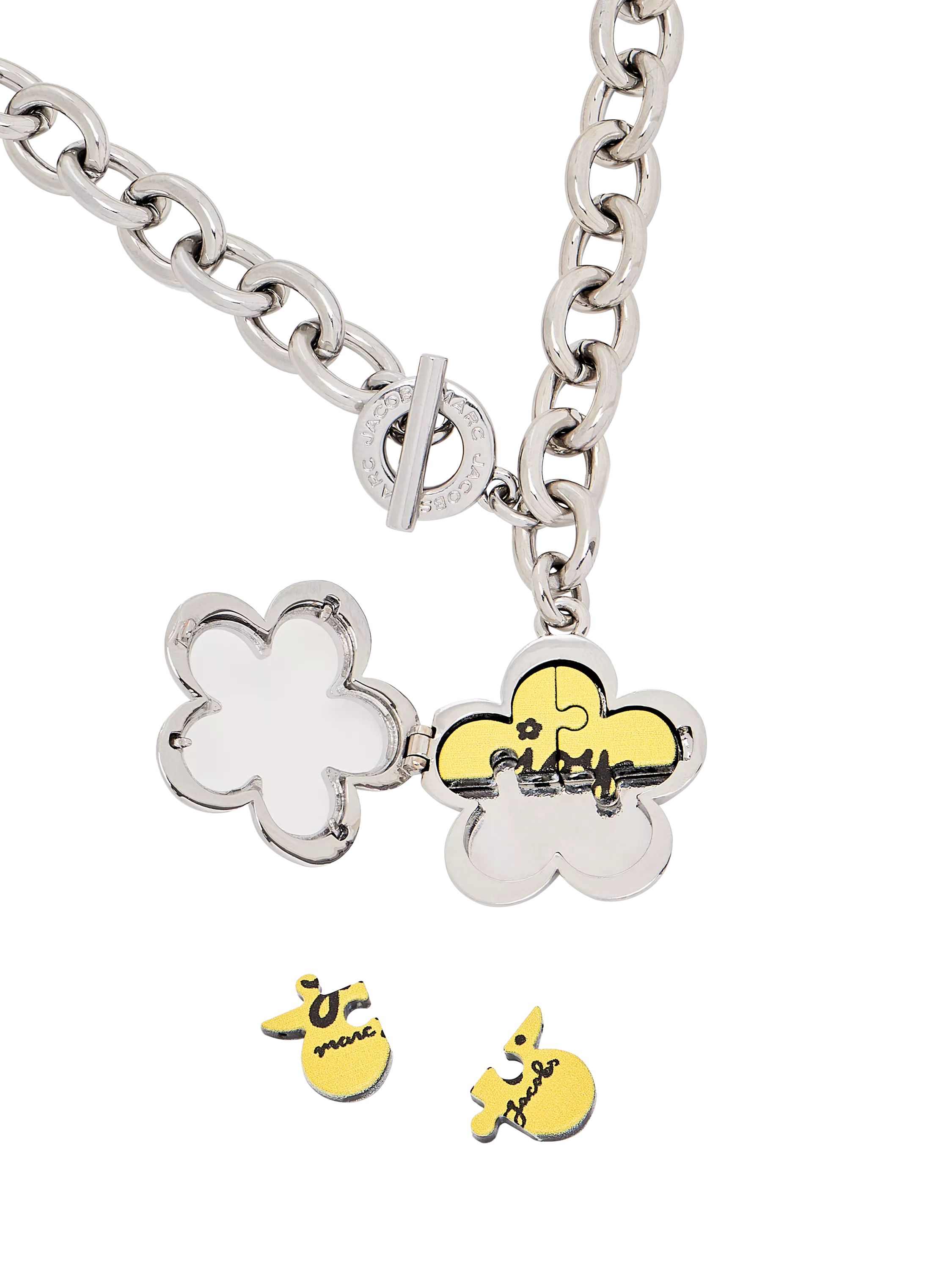 Marc Jacobs Daisy Puzzle Pendant in silver multi, UK version