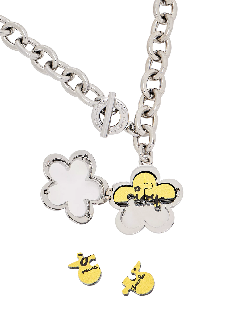Marc Jacobs Daisy Puzzle Pendant in silver multi, UK version