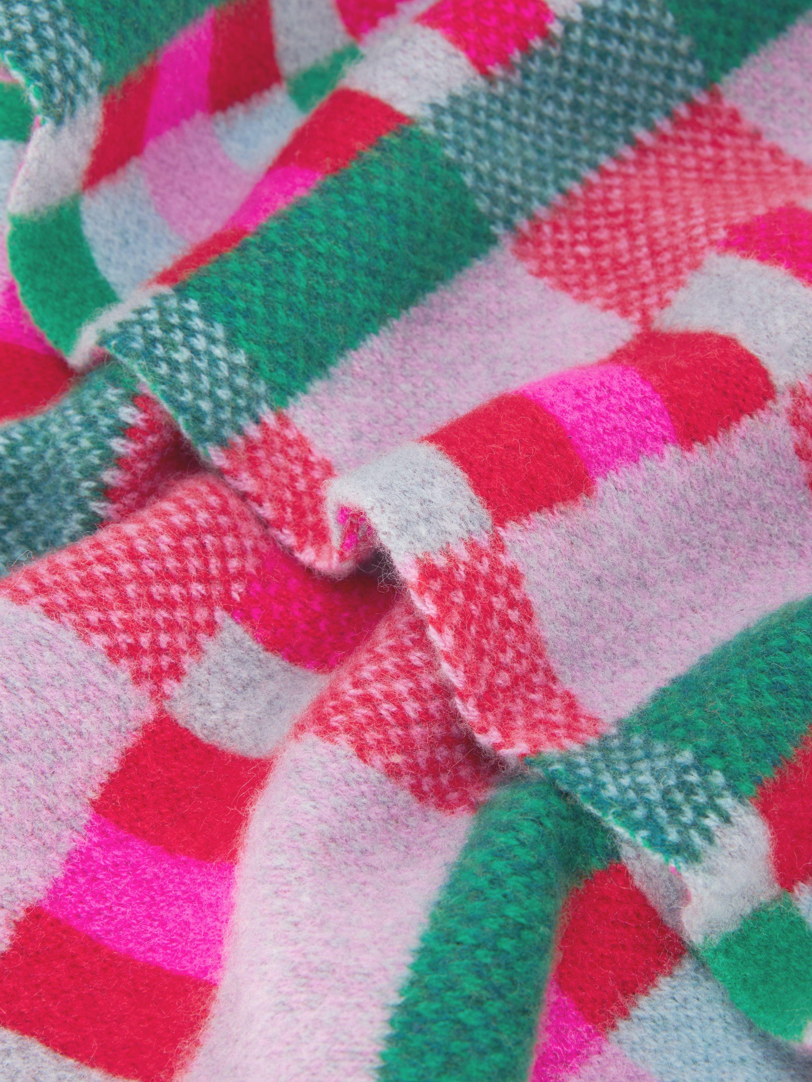 Quinton + Chadwick brushed wool block scarf 180x24cm, imported from the UK