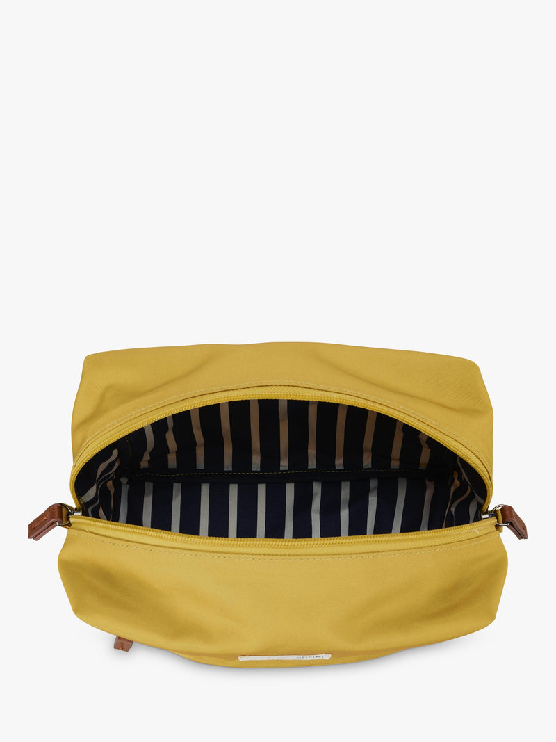 Joules Coast wash bag in antique gold - British product