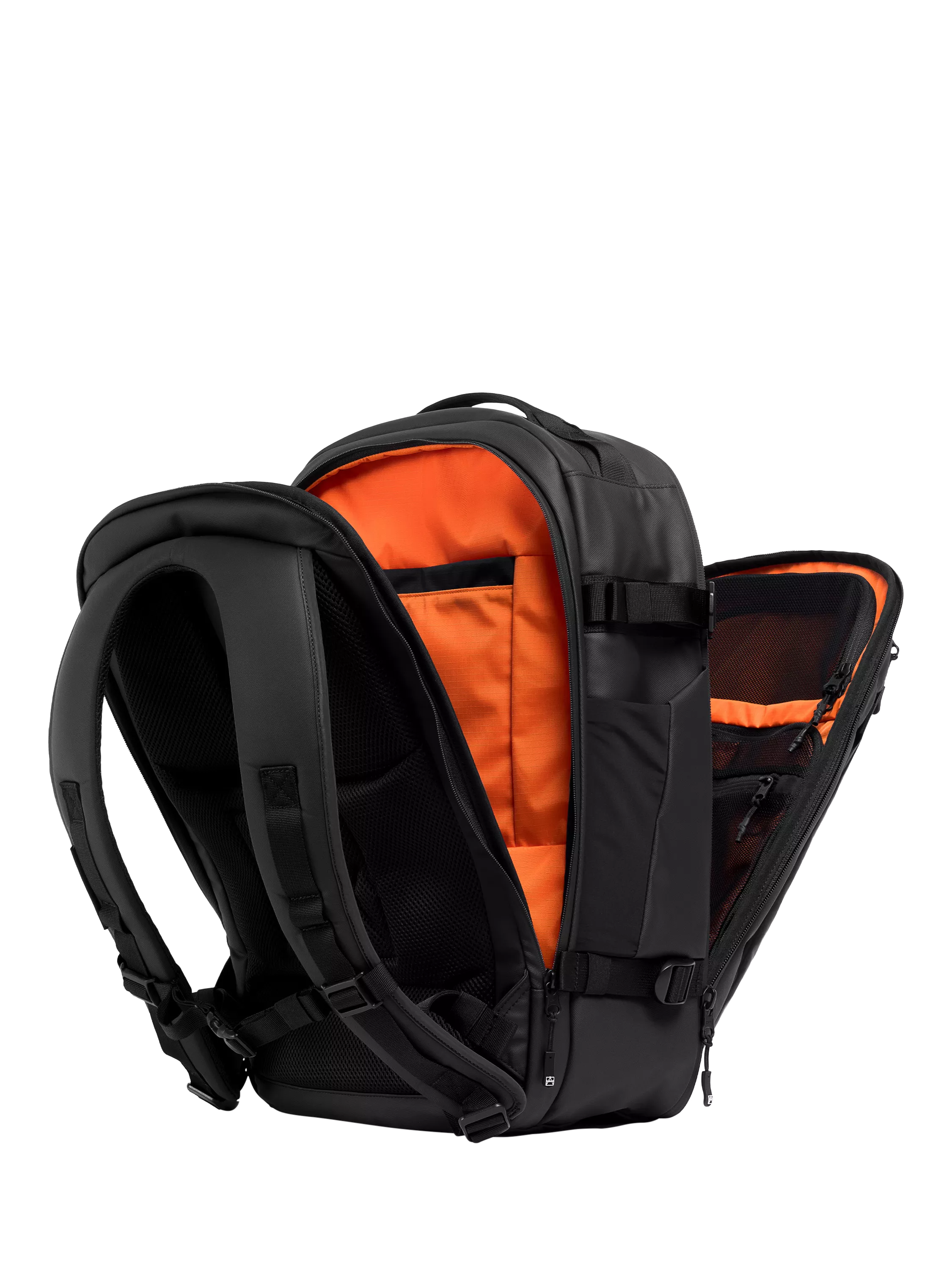 Stubble & Co 30L Hybrid Backpack in recycled materials (British brand)