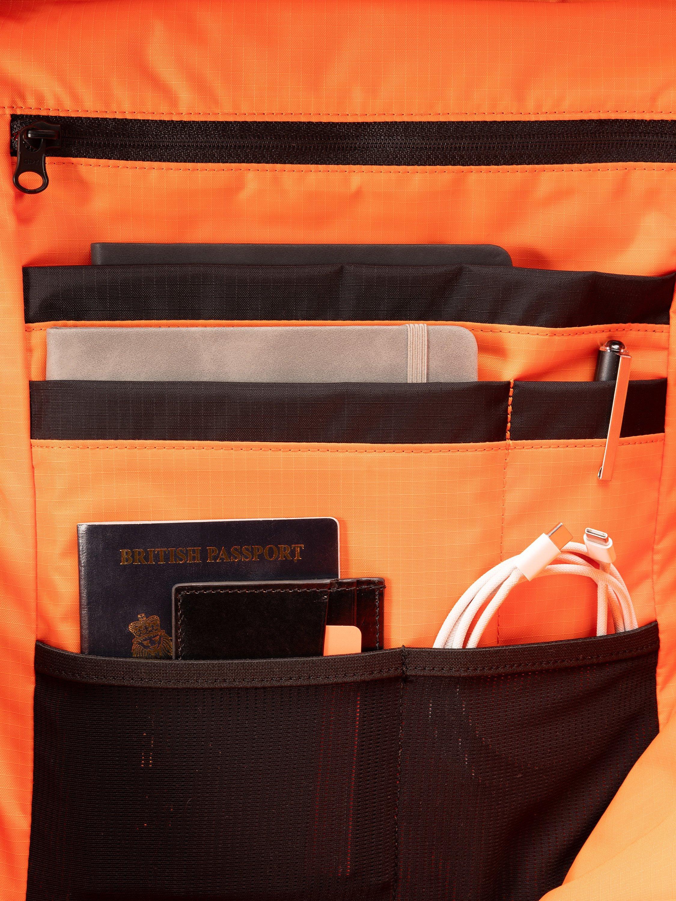 Stubble & Co Roll Top Backpack 15L - British product