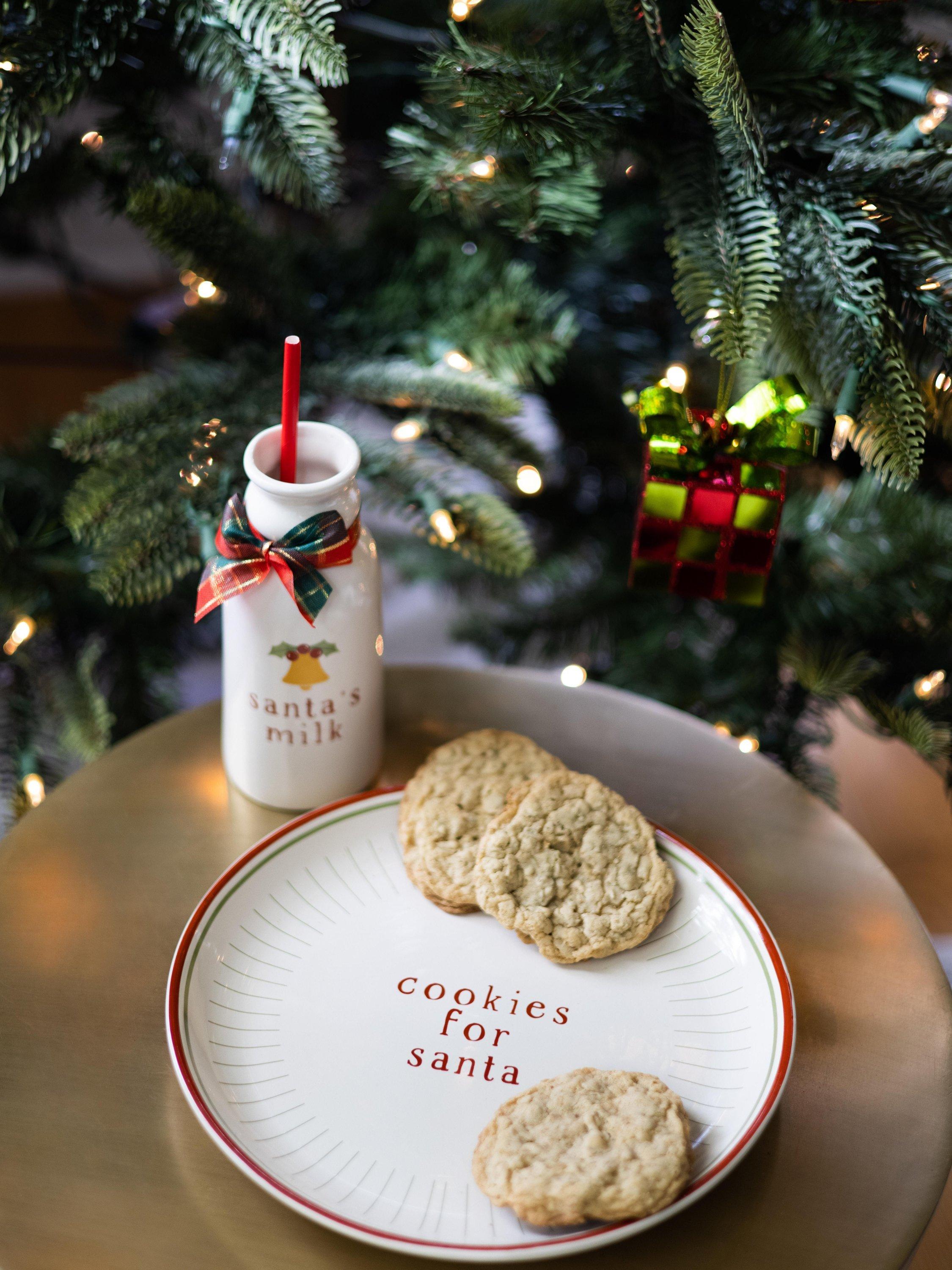 Pearhead Santa Cookie Set with plate and jug - British product