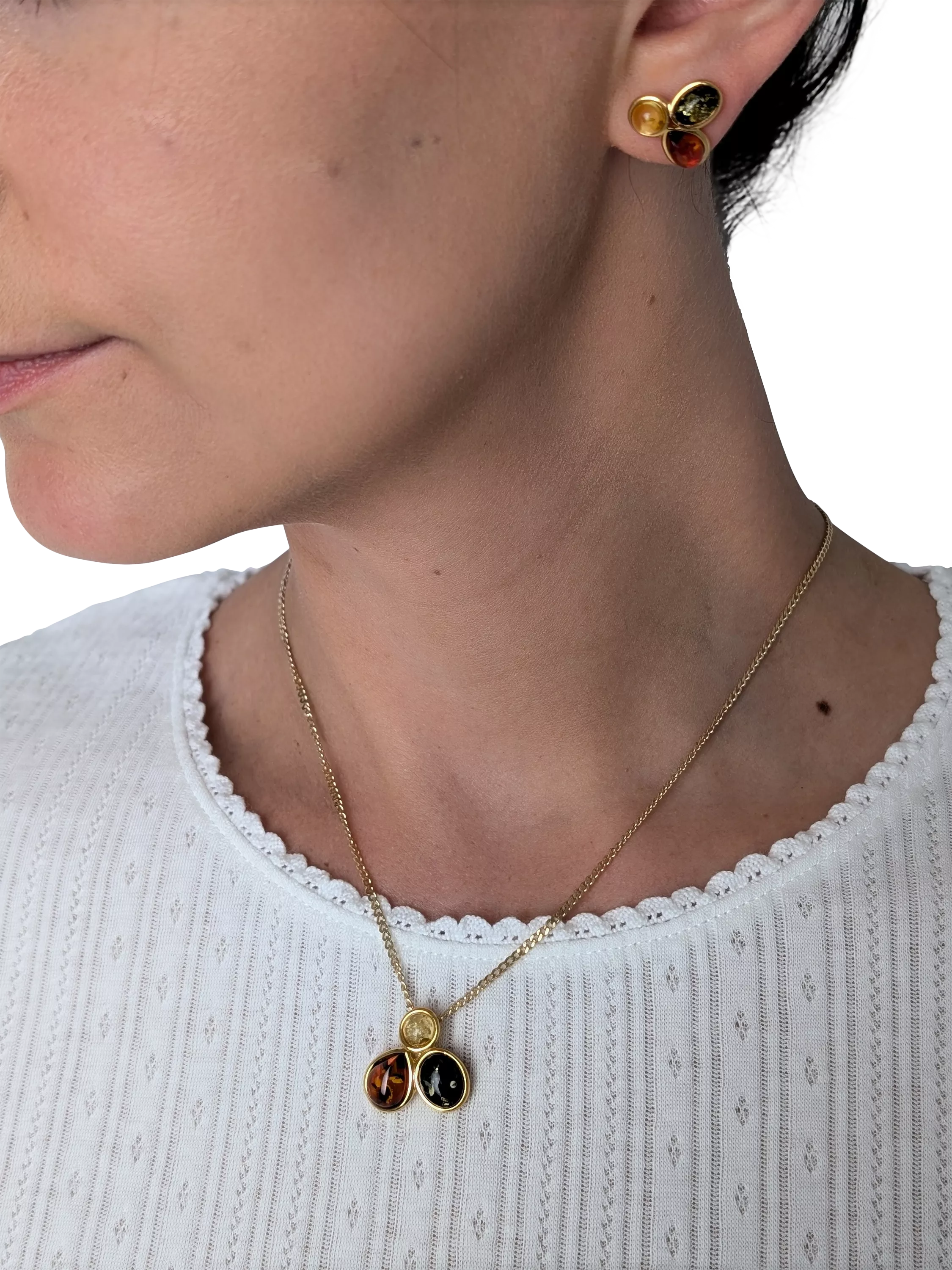 Be-Jewelled 3-stone Baltic amber pendant 46cm chain, imported from the UK