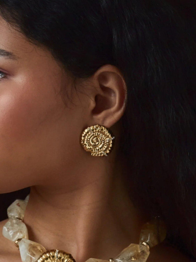 By Alona Galia stud earrings 18kt gold, UK version