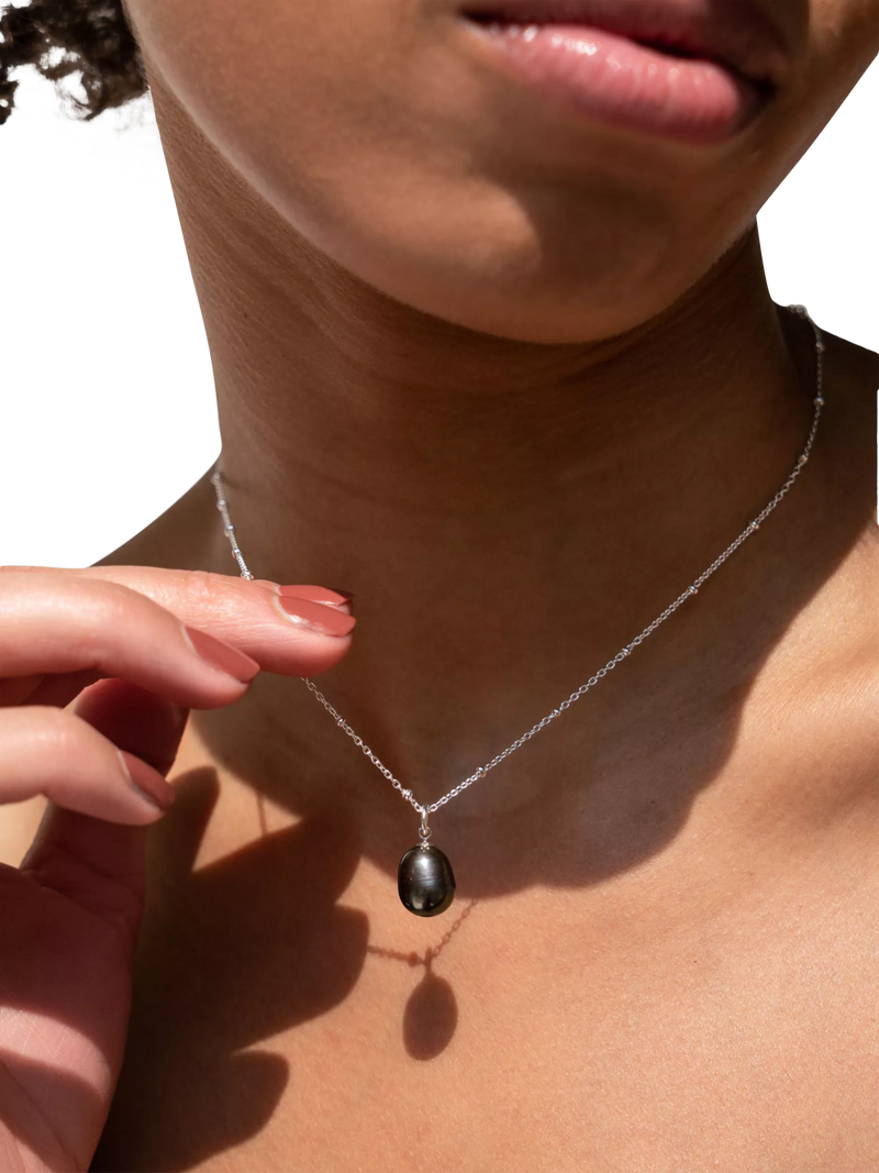 Dower & Hall freshwater pearl pendant necklace peacock silver, imported from the UK