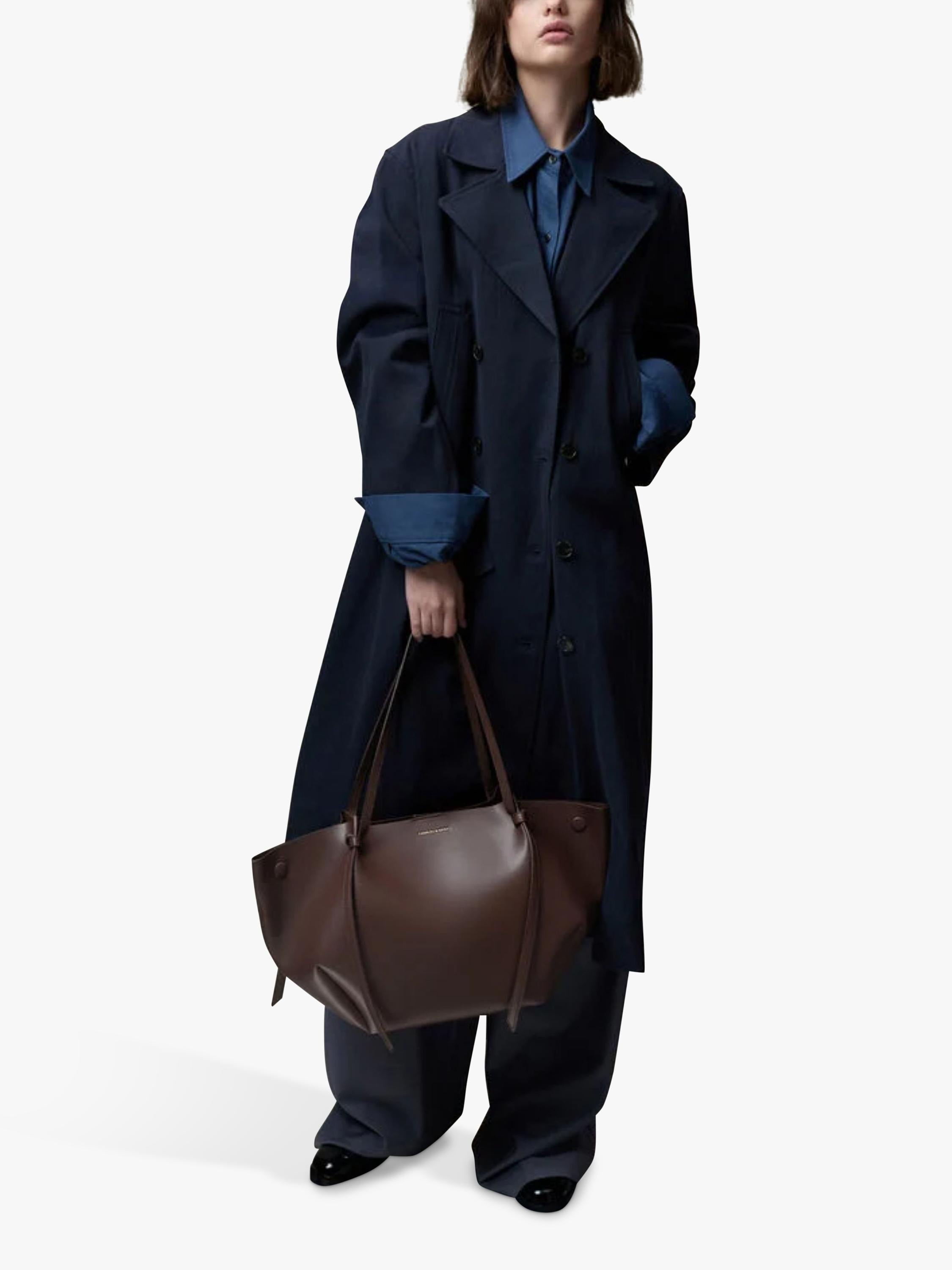 CHARLES & KEITH Calla XL magnetic closure tote bag, UK version