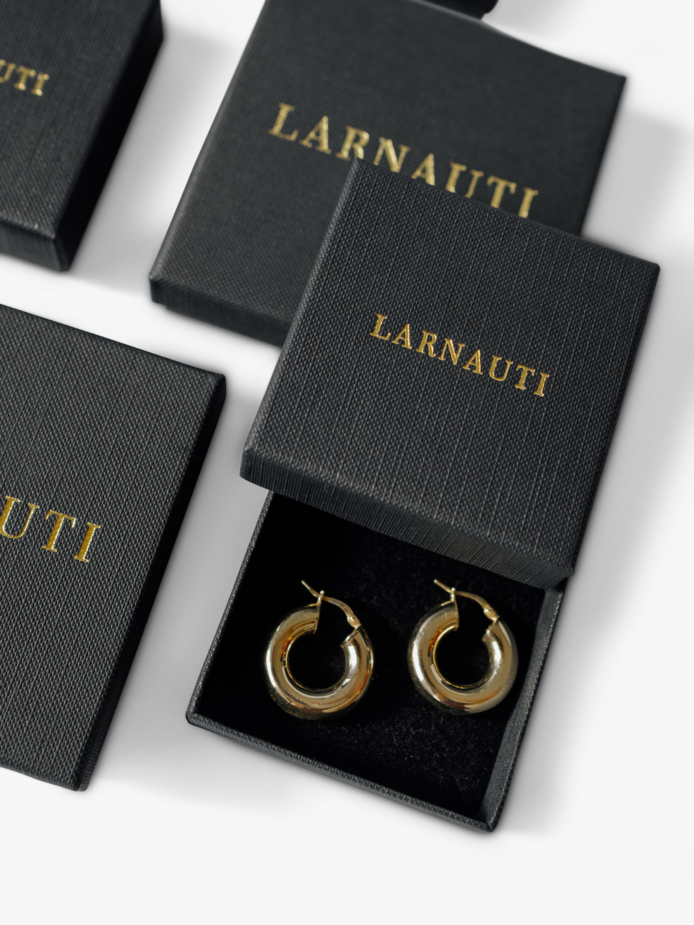 LARNAUTI T-Bar necklace yellow gold 45cm chain, UK version