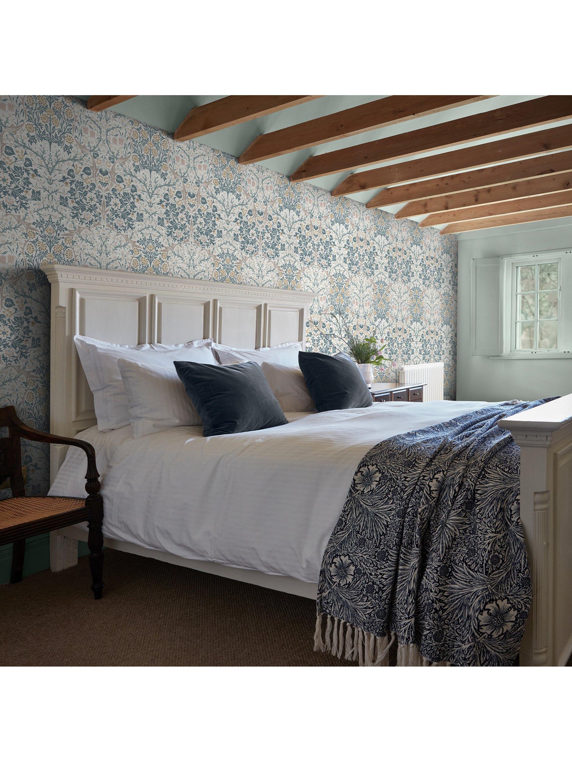 William Morris At Home Blackthorn wallpaper floral pattern, UK version