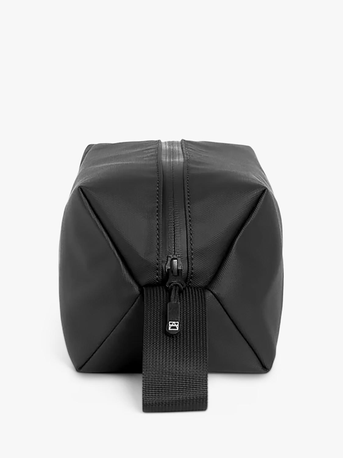 Stubble & Co zipped wash bag compact UK version