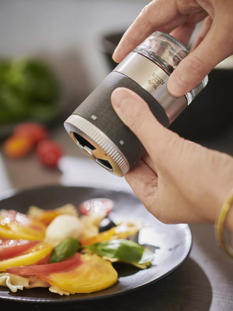 Peugeot Maestro Duo salt and pepper mill gift set in Graphite, UK version