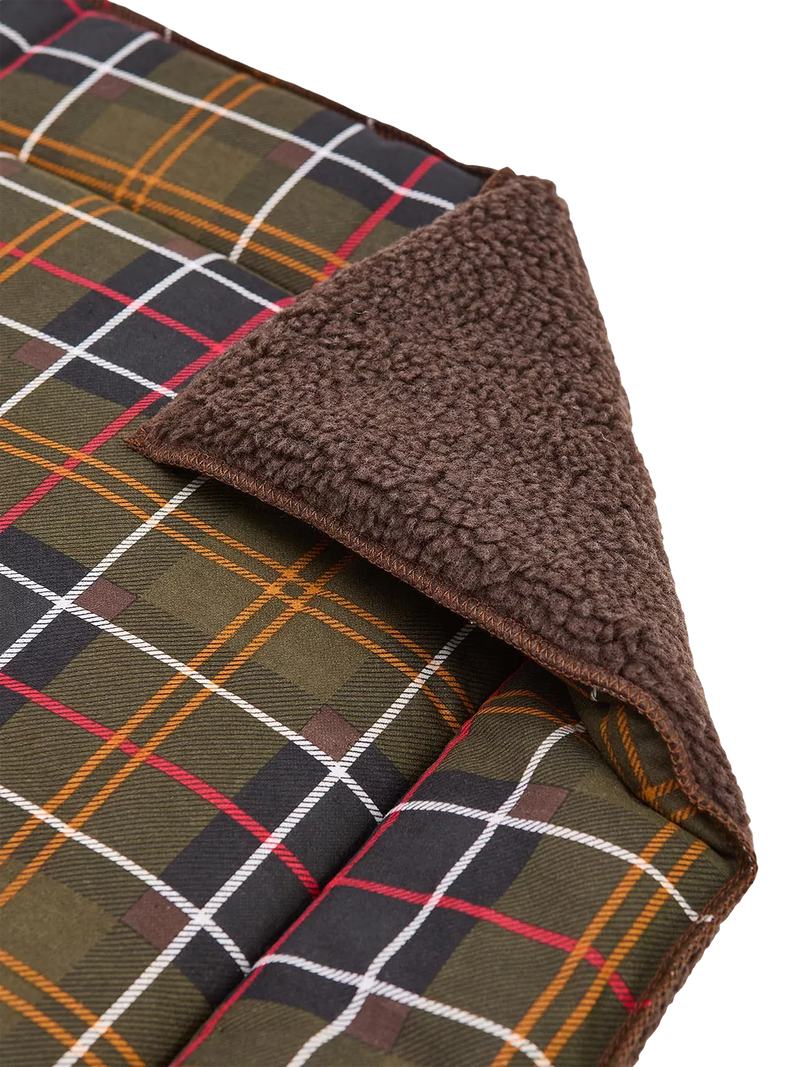 Barbour Tartan & Fleece Cage Dog Mat - British product