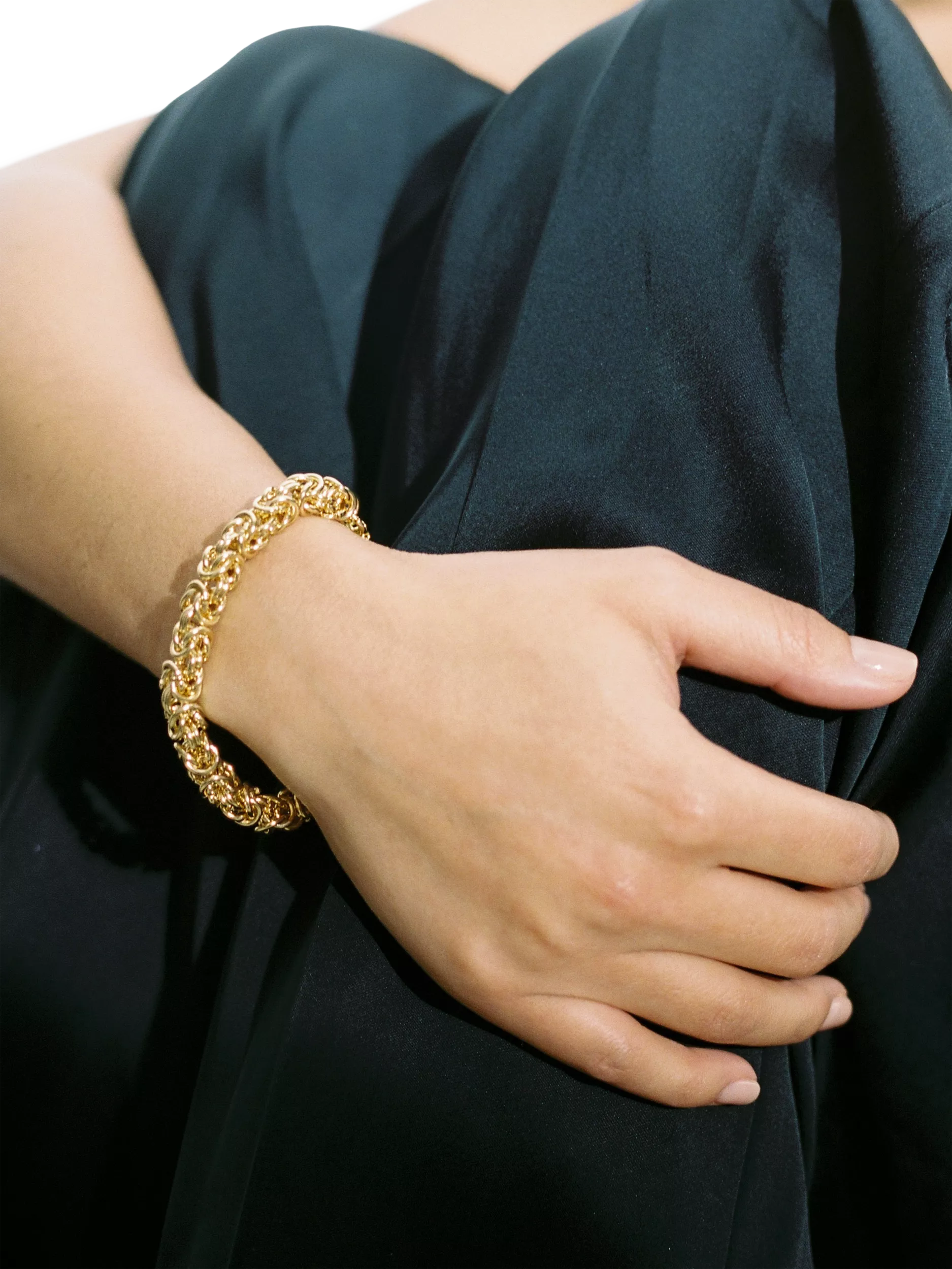 Shyla Cinque layered bracelet gold, imported from the UK