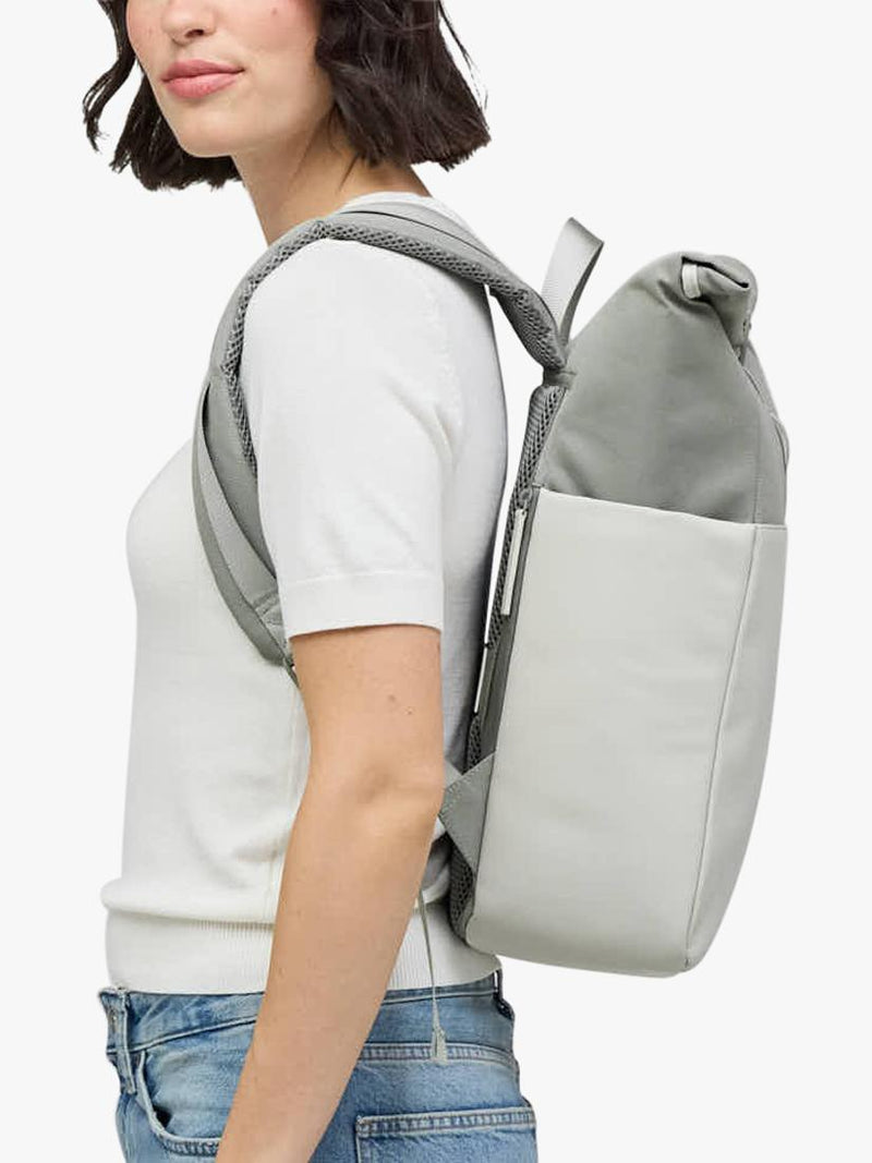 Kapten & Son Lund Basic backpack green light beige, imported from the UK
