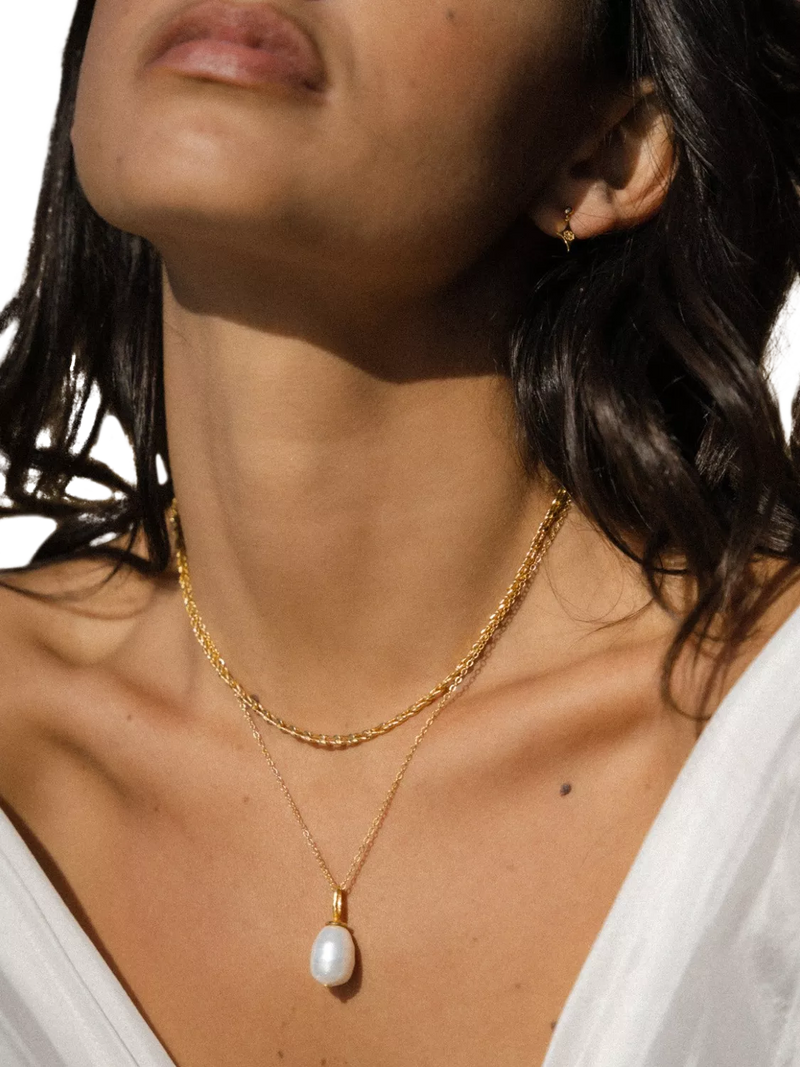 Ottoman Hands Thea snake chain necklace in gold, imported from the UK