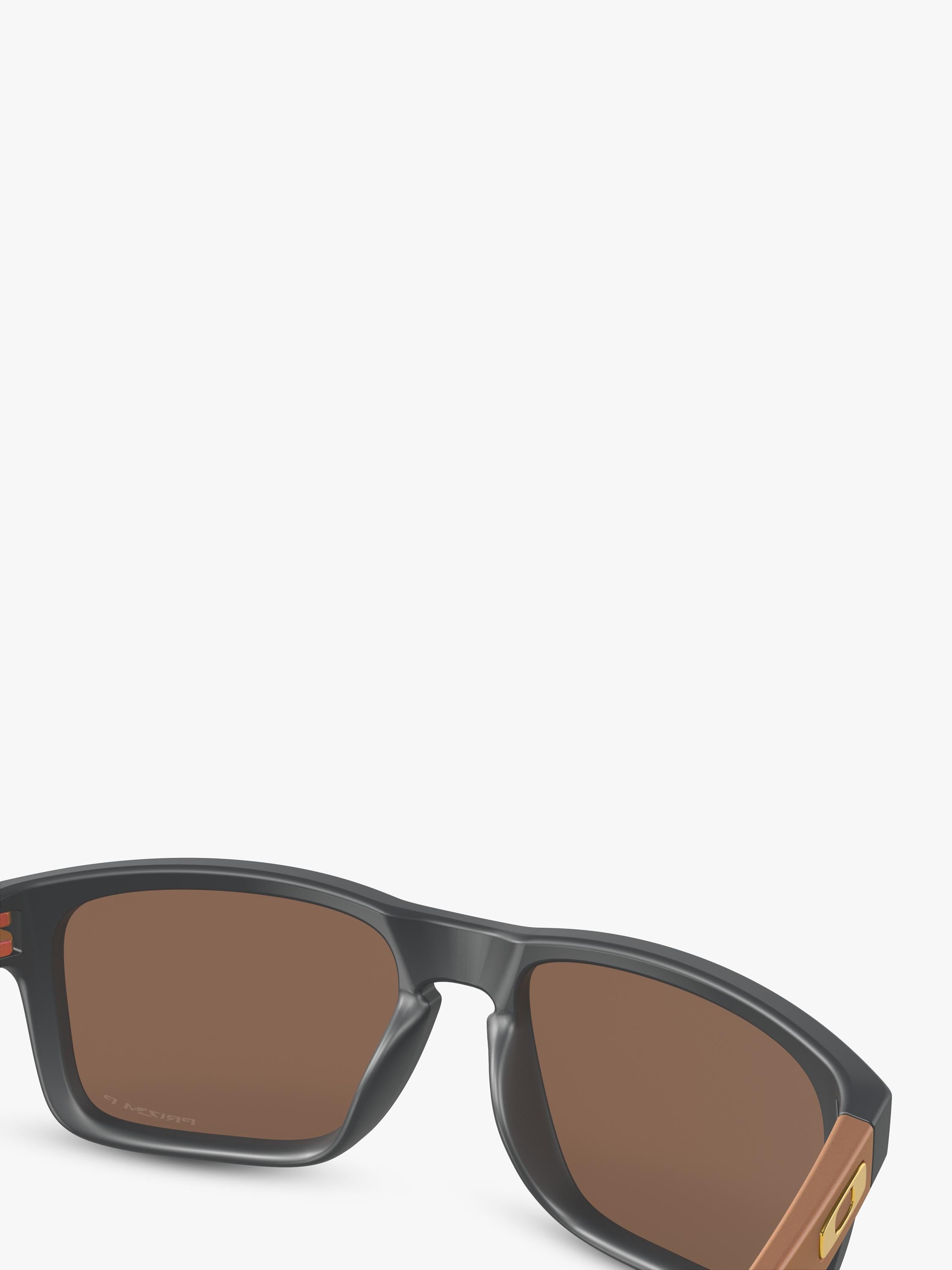 Oakley square polarised sunglasses Matte Carbon, imported from the UK